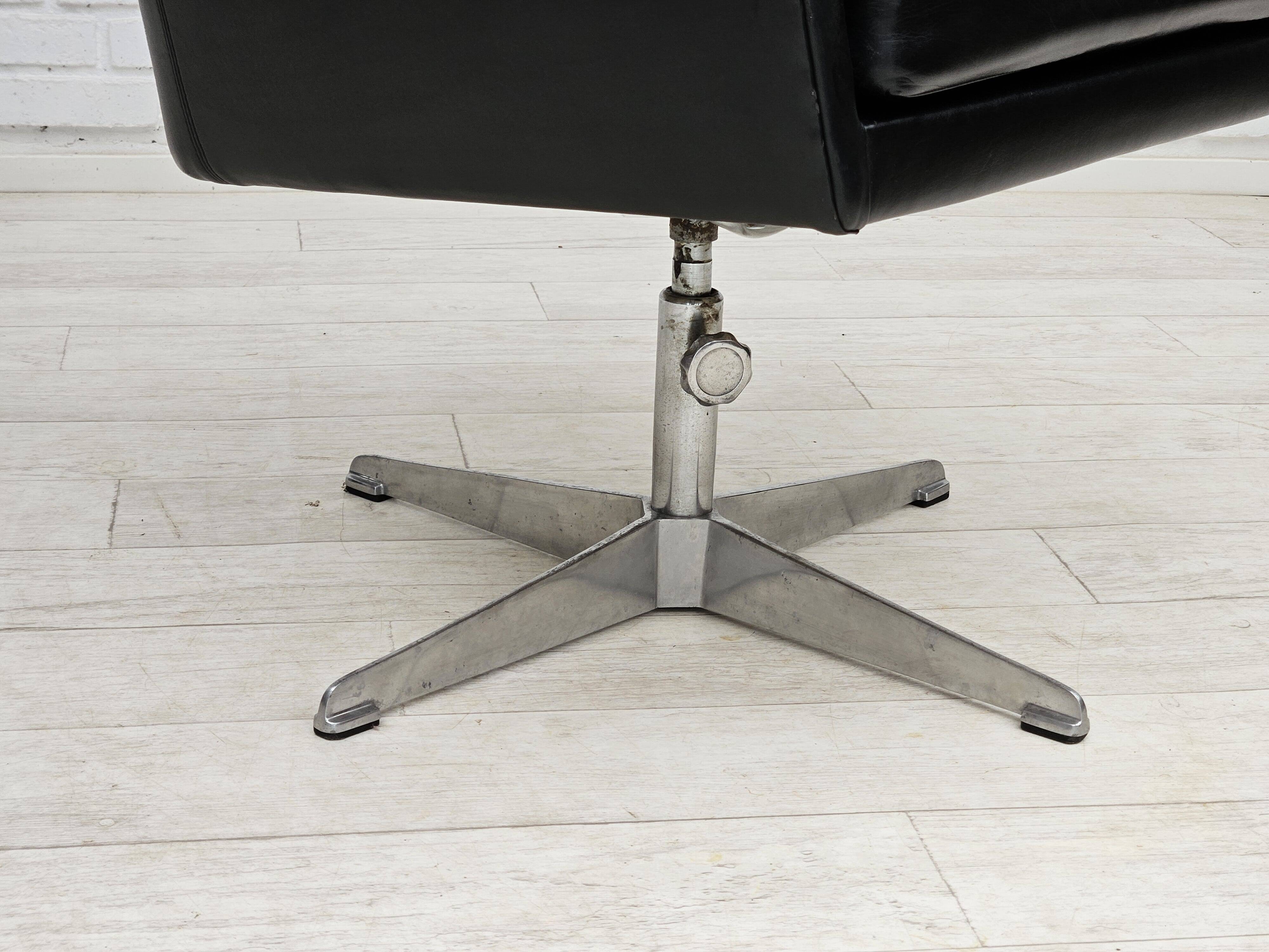 1960s, scandinavian design, swivel chair, original condition, artificial leather, cast aluminum base