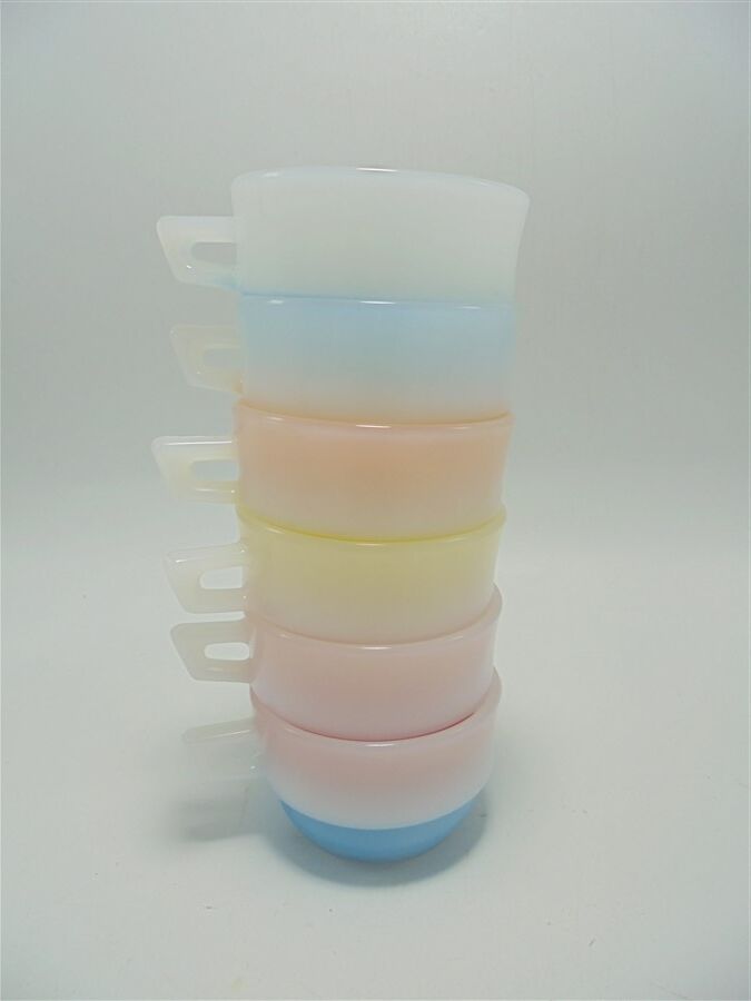 Set of 6 vintage cups