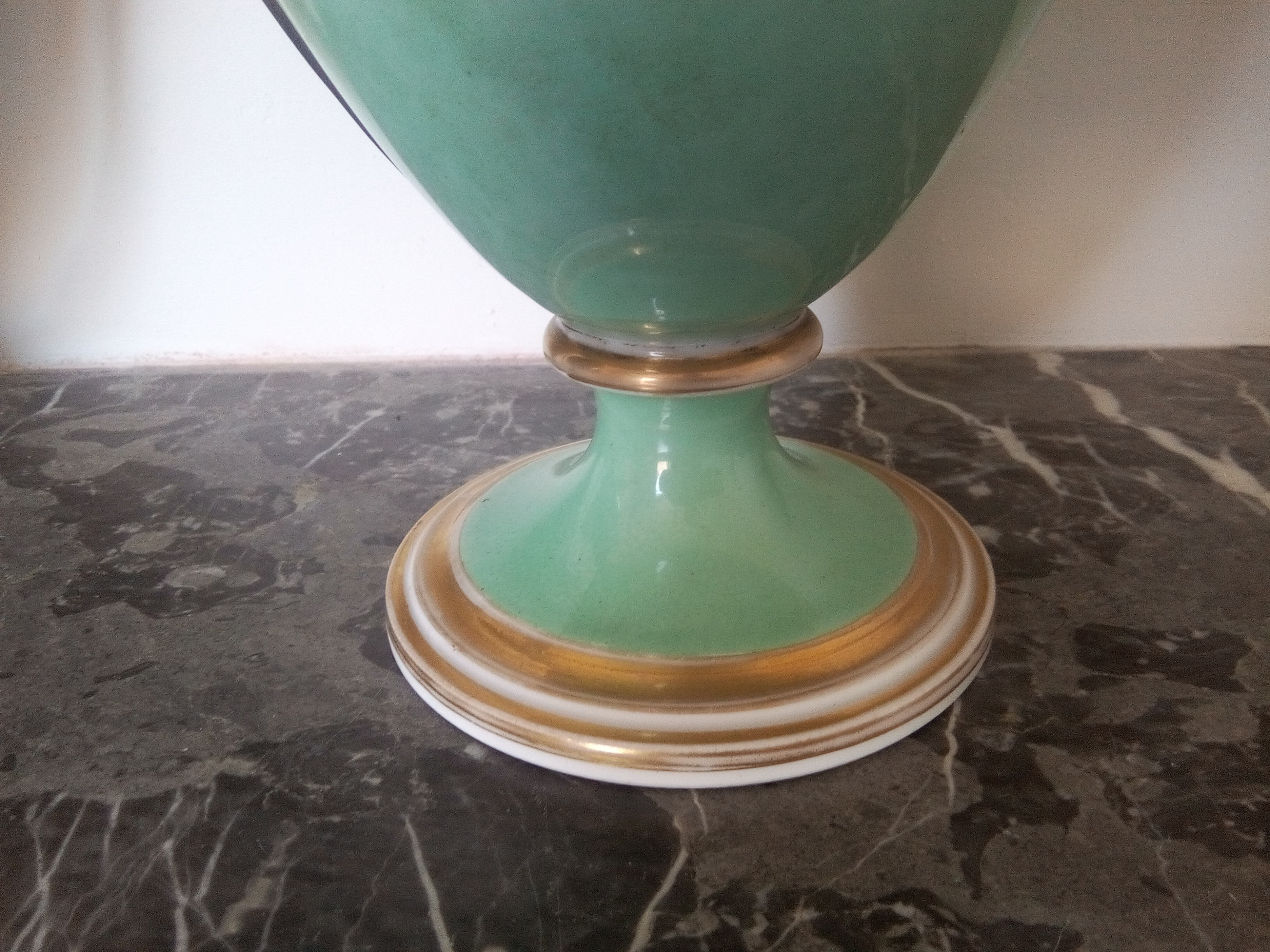 Pair of legs of porcelain lamps from Paris