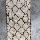 Azilal beige Berber rug - 174 x 72 cm