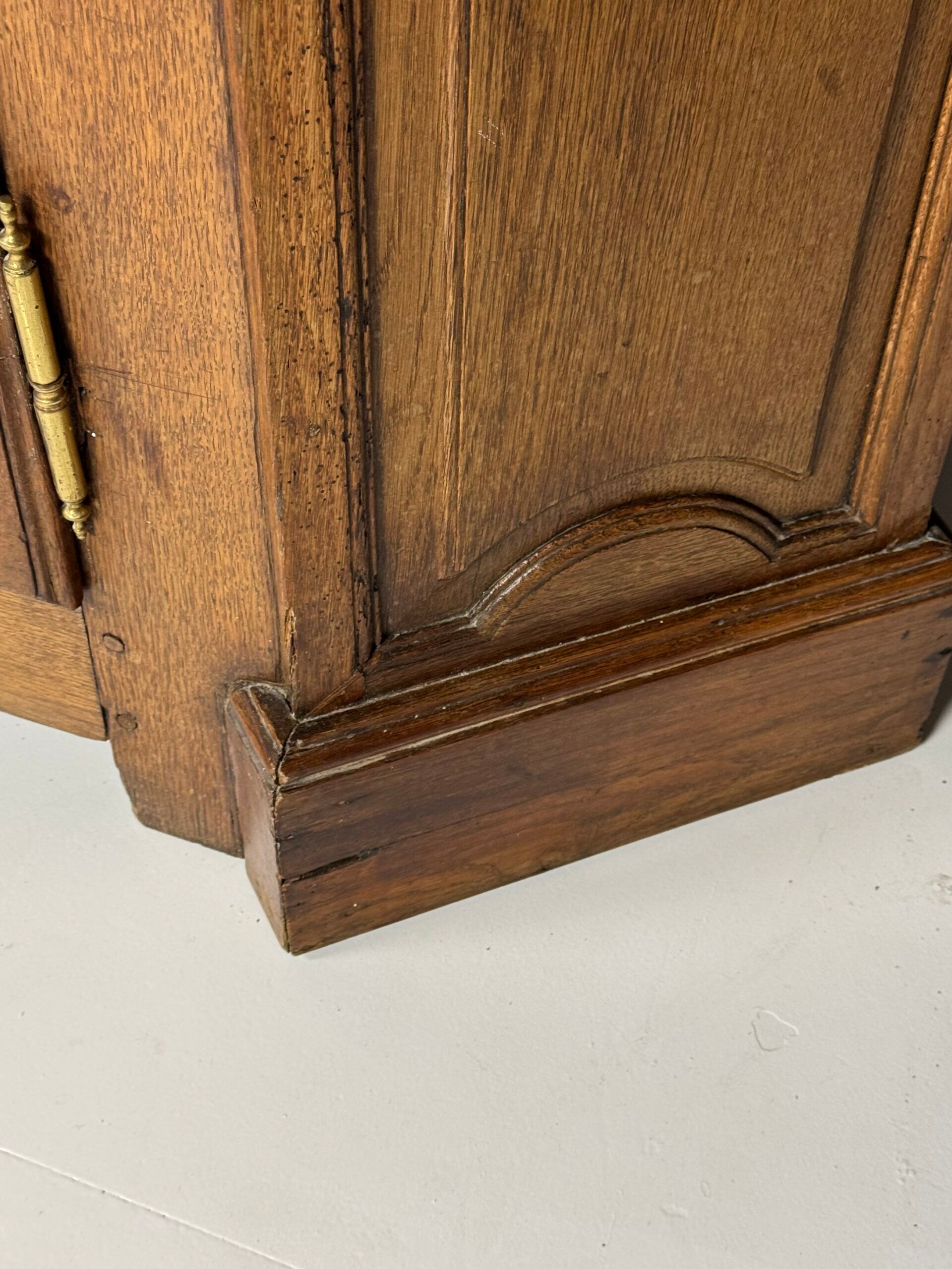 Bookcase buffet cabinet oak Belgian