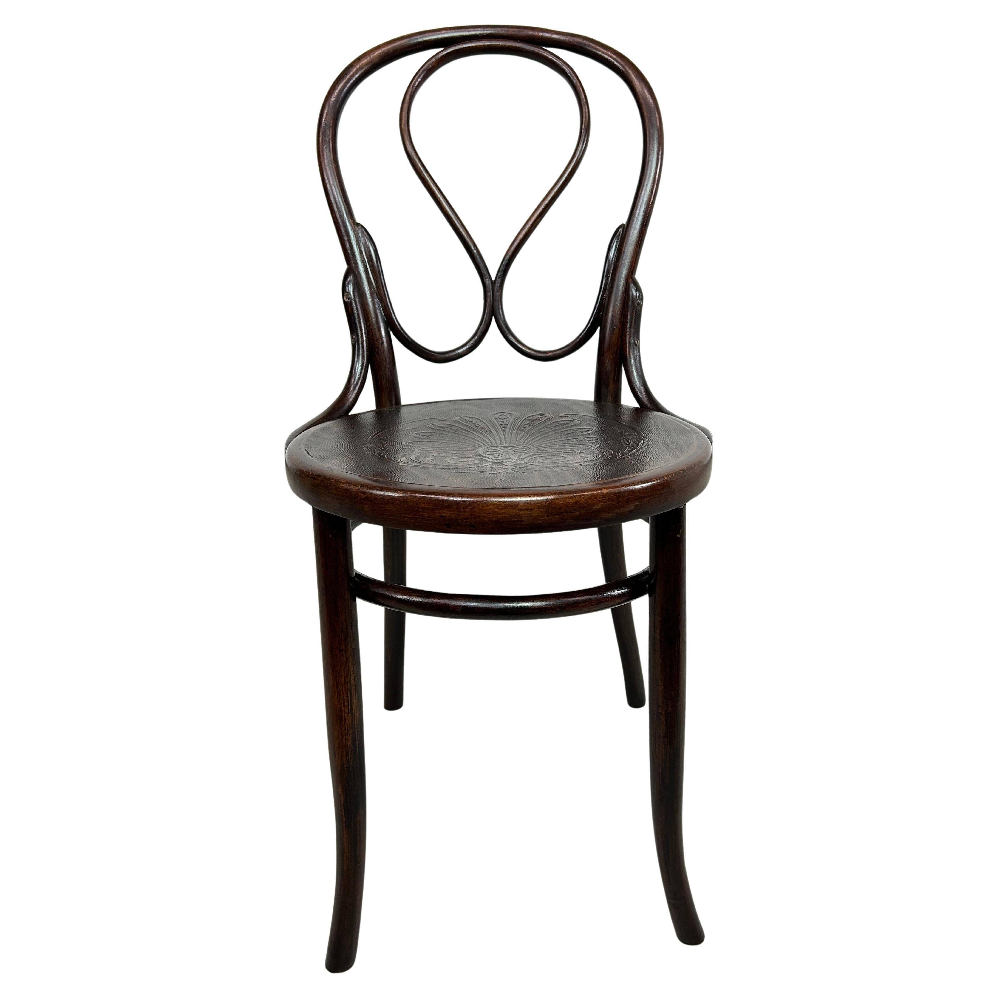 Bentwood dining chair no. 20 by Thonet