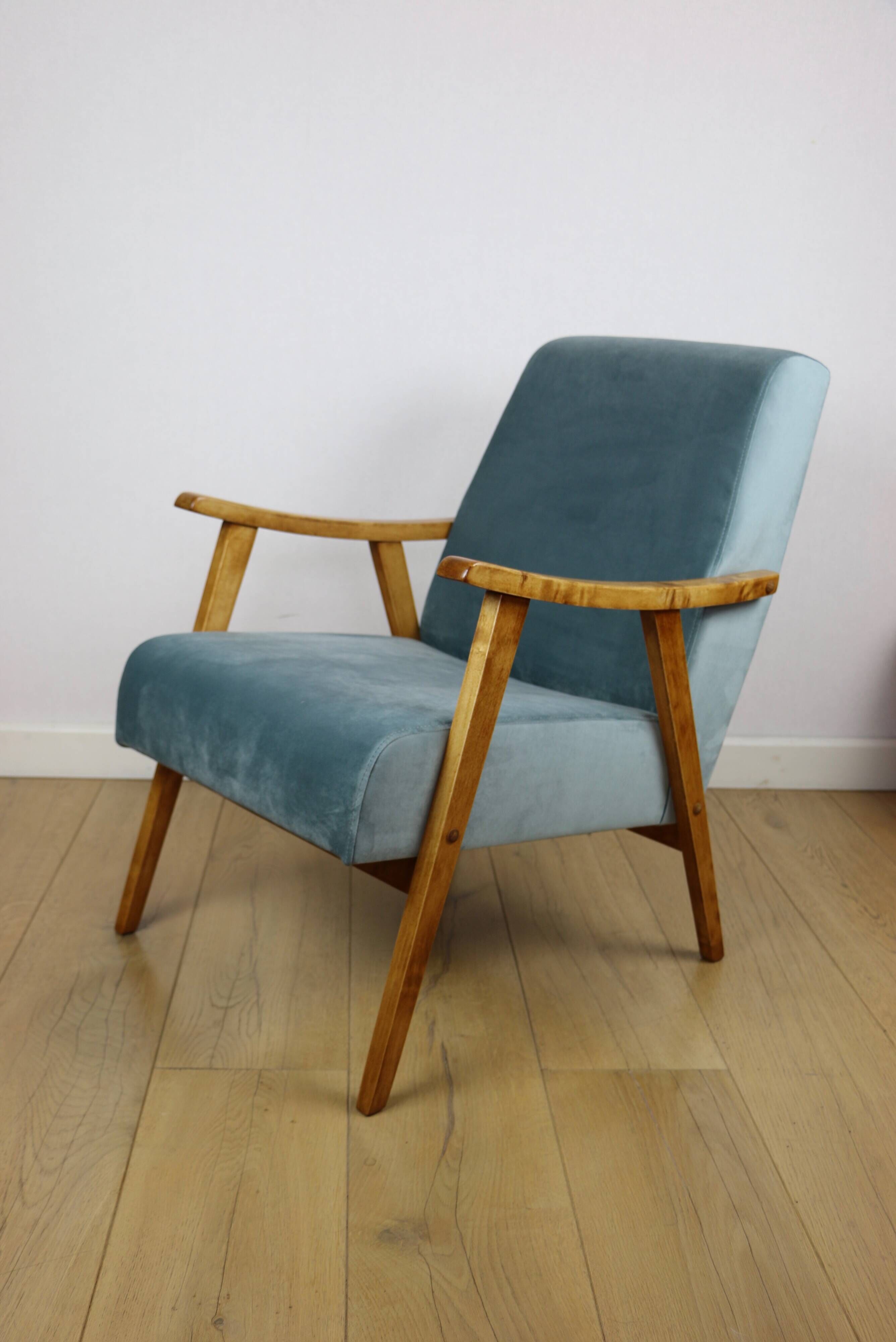 Fauteuil vintage loft années 70 bleu clair