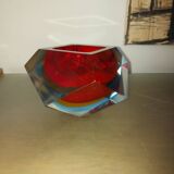 Empty pocket in Murano glass