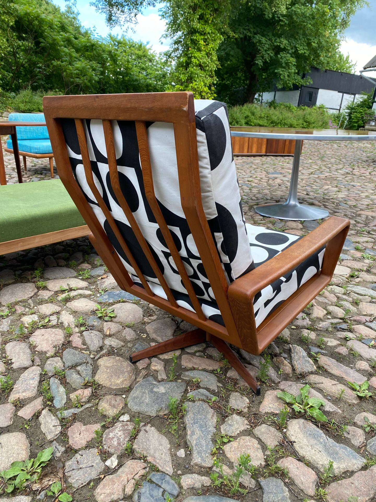 Swivel lounge chair by Arne Wahl Iversen