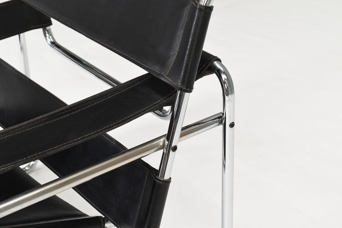 Wassily chair by Marcel Breuer in black leather 1970