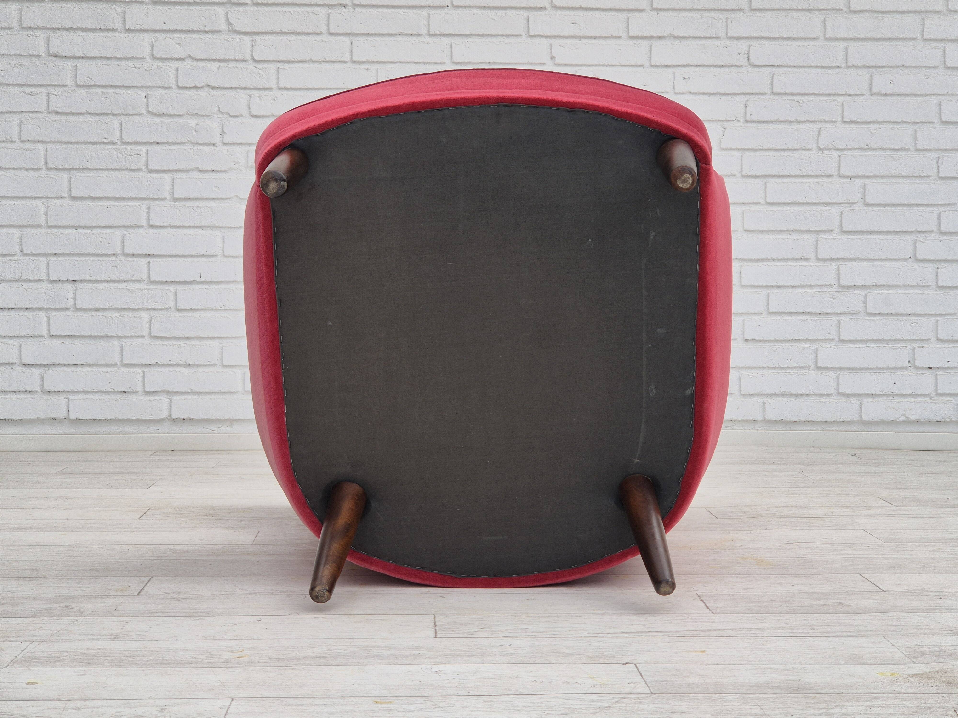 Années 1960, fauteuil scandinave à dossier haut, état d'origine, velours.