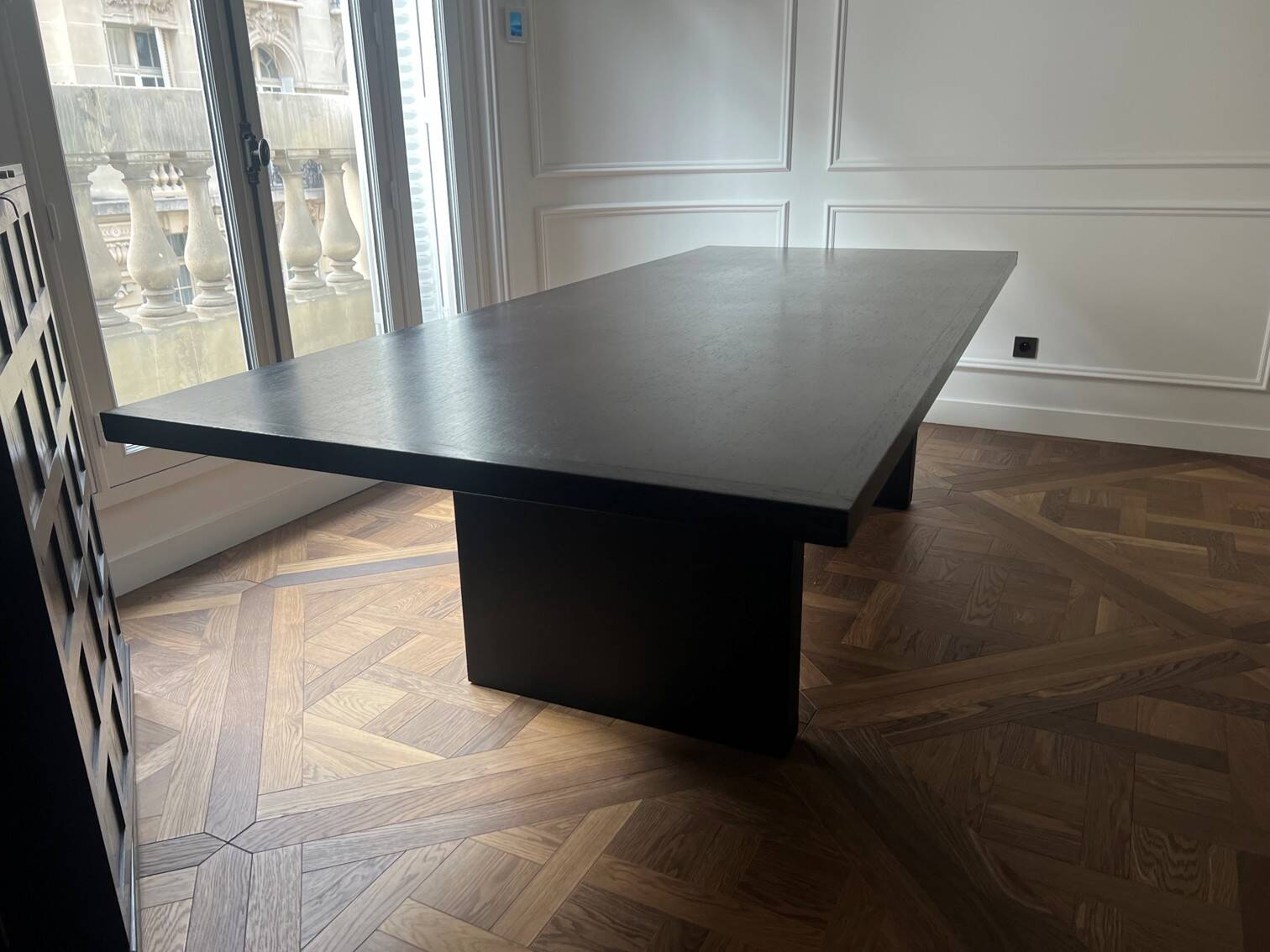 Luxe solid wood table cassina