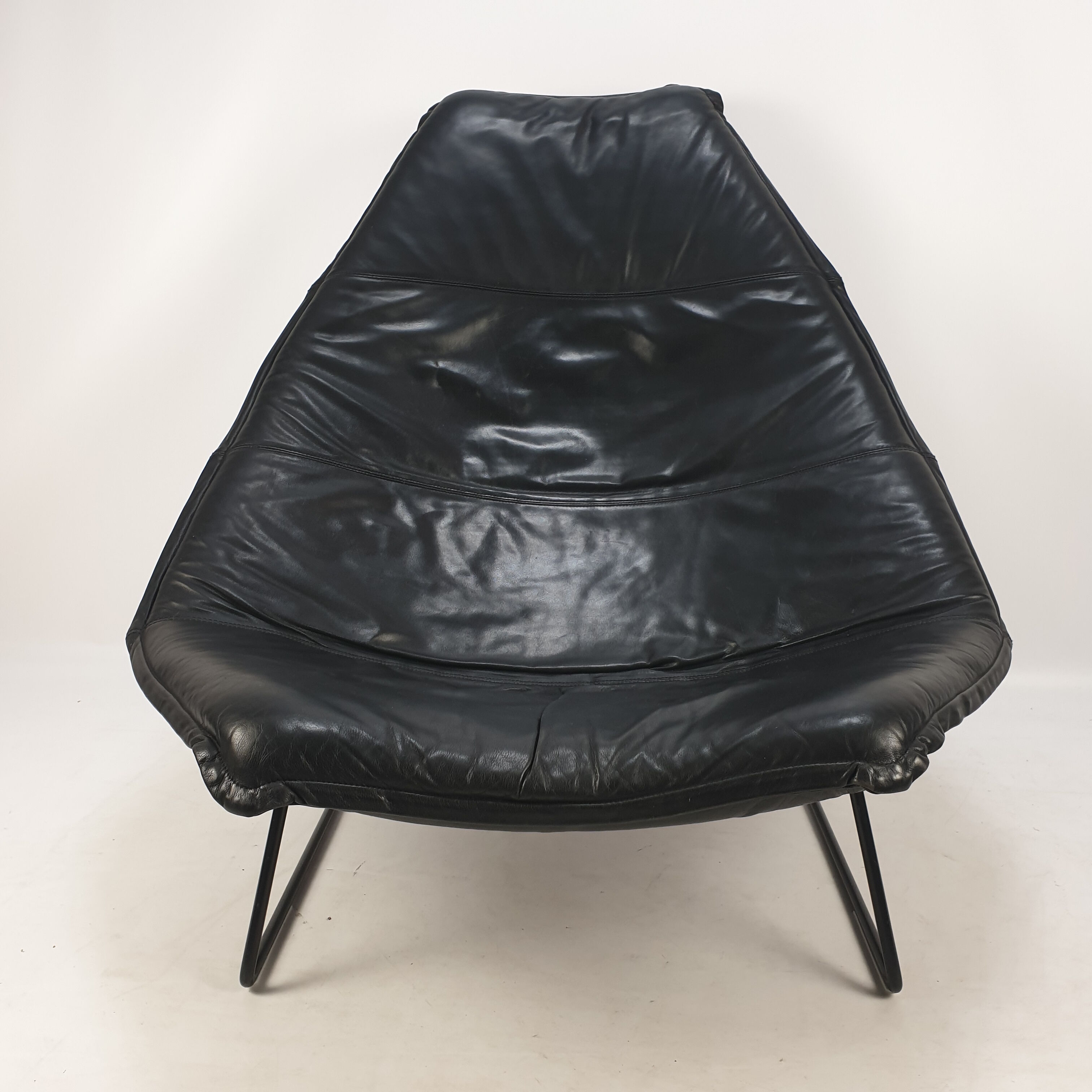 Model F585 Sledge chair by Geoffrey Harcourt for Artifort, 1970s