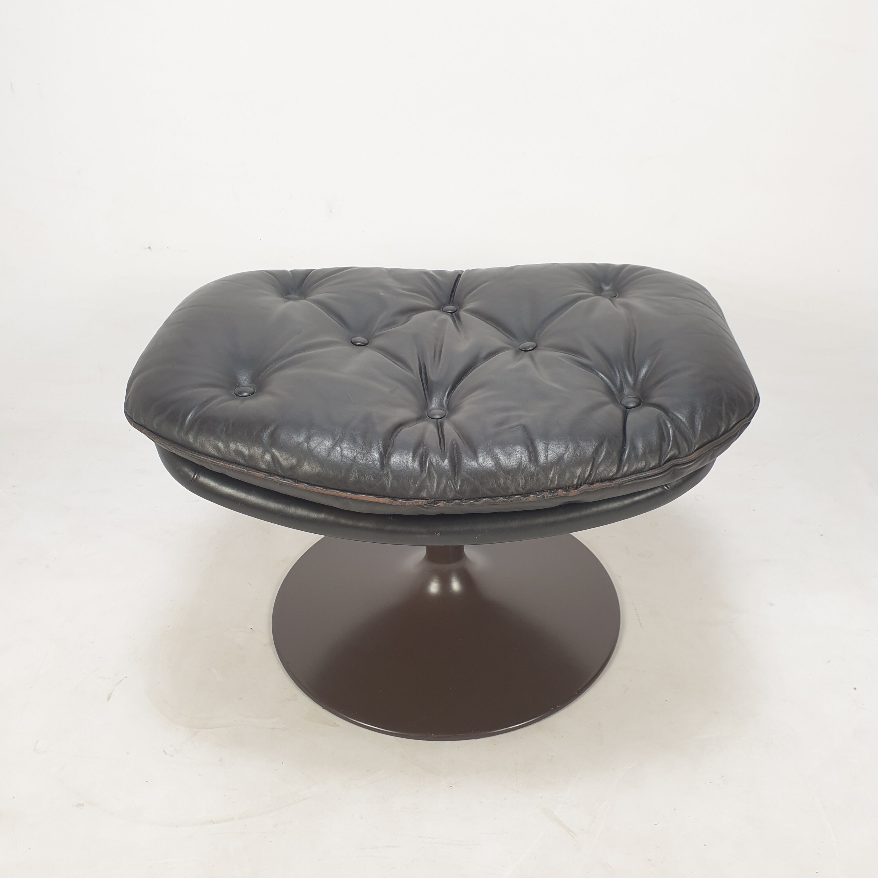 F588 armchair and ottoman by Geoffrey Harcourt for Artifort, 60s