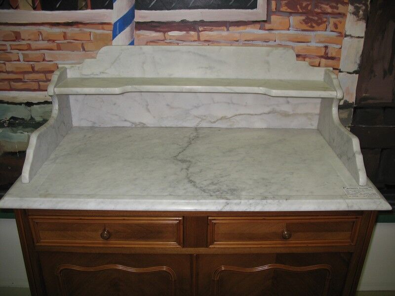 Toilet furniture Walnut early twentieth