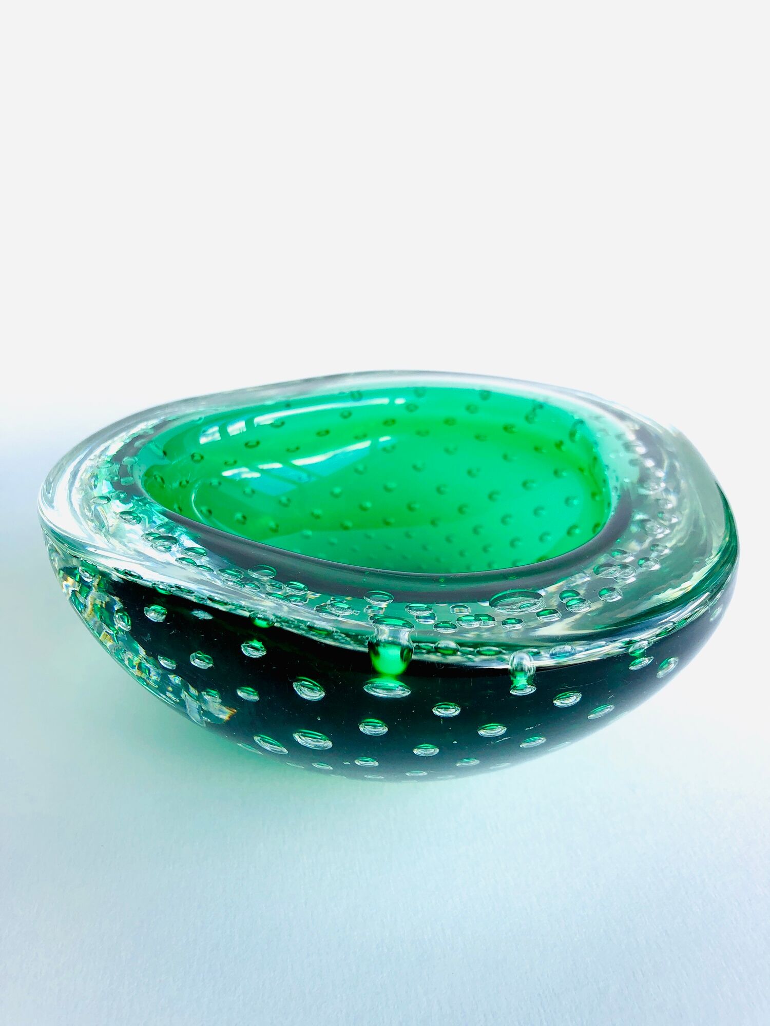 Empty vintage Italian pocket in Murano bullicante glass, 1970
