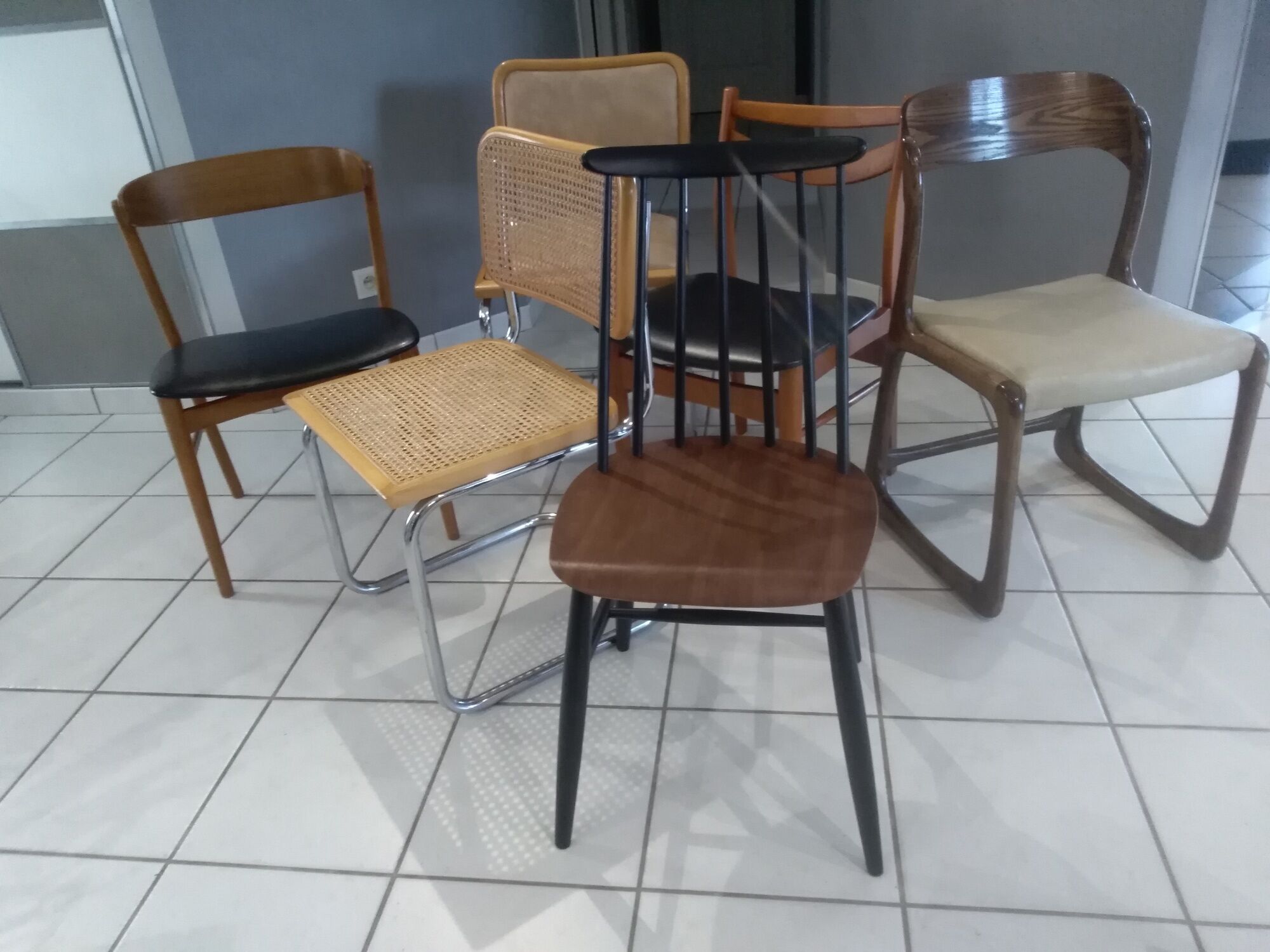 Lot of 6 mismatched chairs Breuer, Baumann