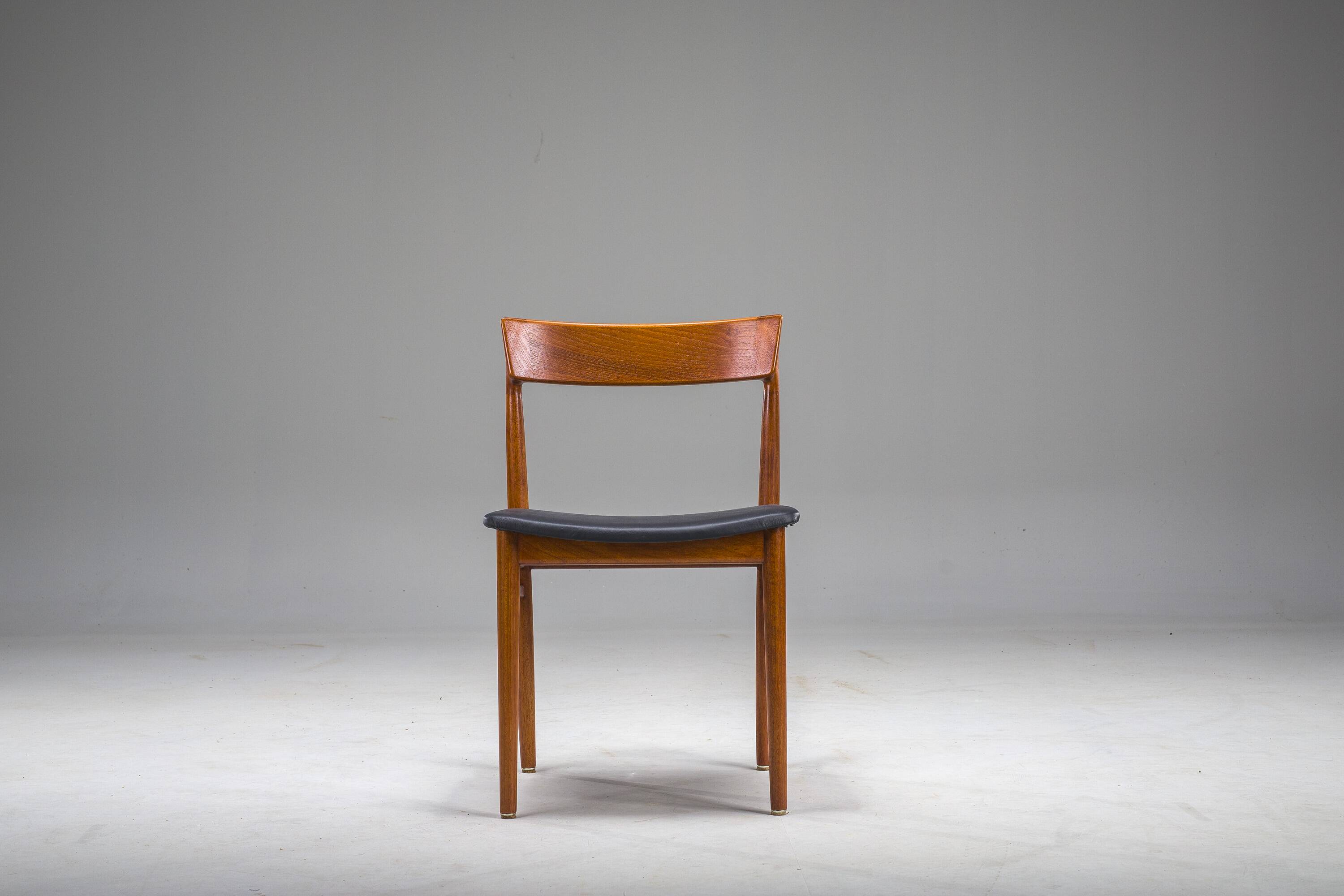 Model 39 Teak Dining Chair by Henry Rosengren Hansen for Brande Møbelindust