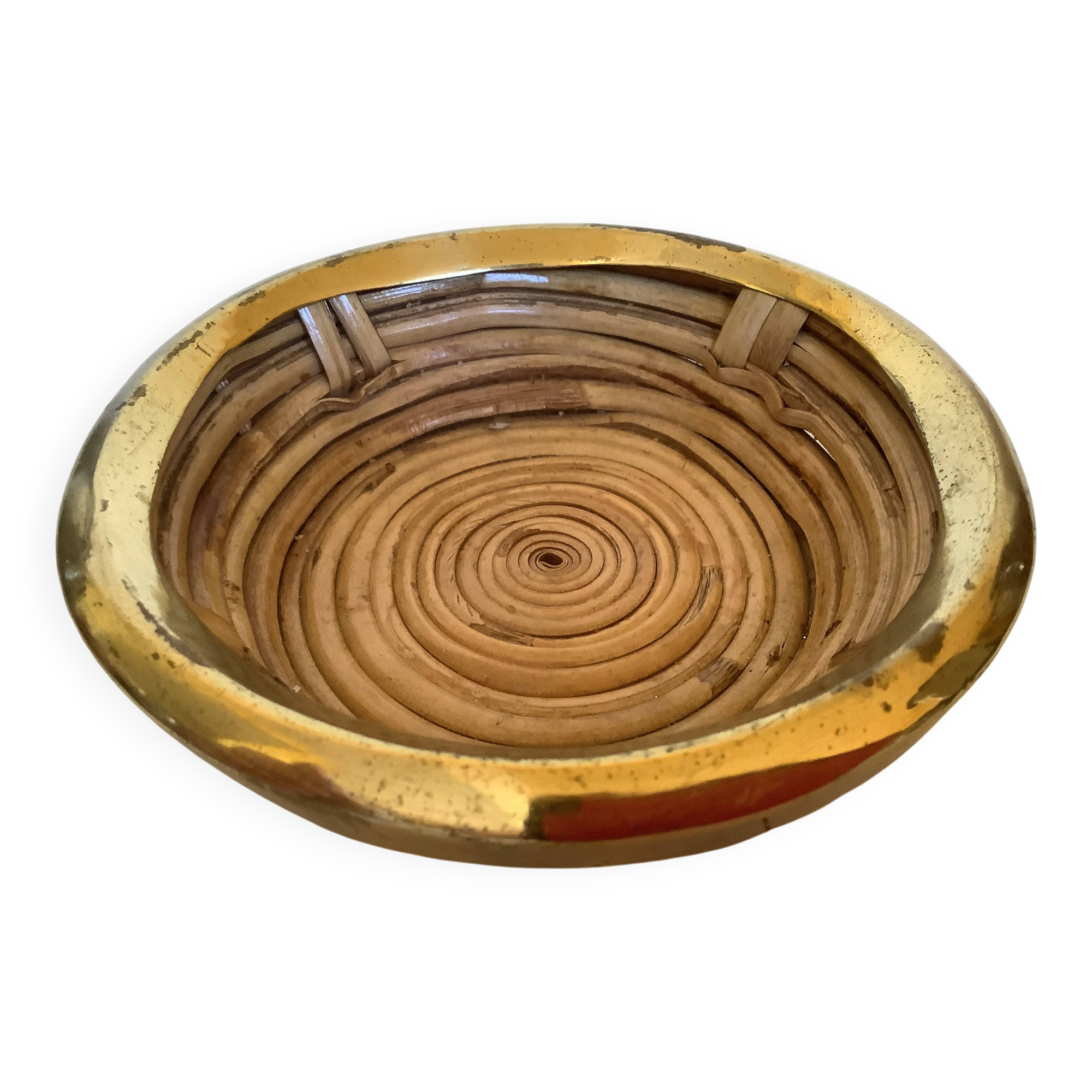 Small pocket tray ring holder in the style of Gabriella Crespi.