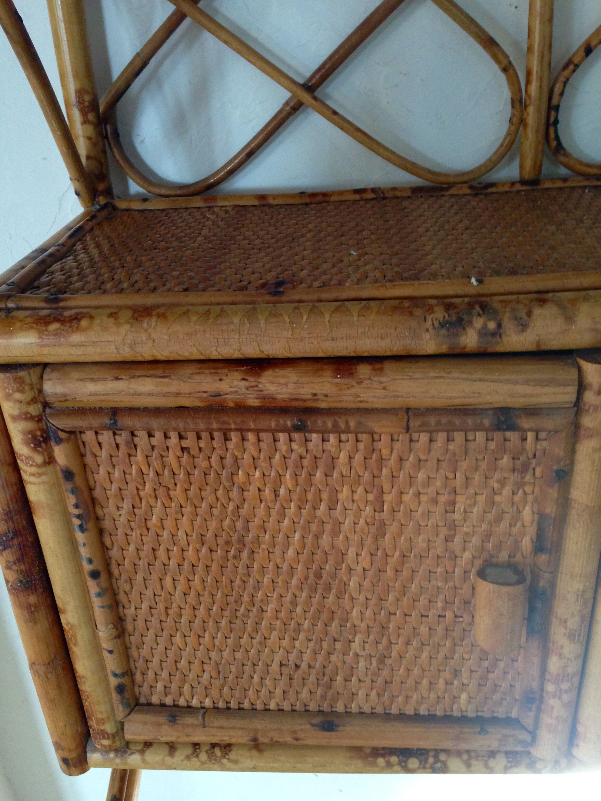 Shelf wall vintage rattan
