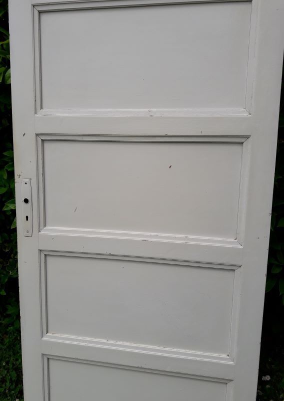 Porte vintage panneautée