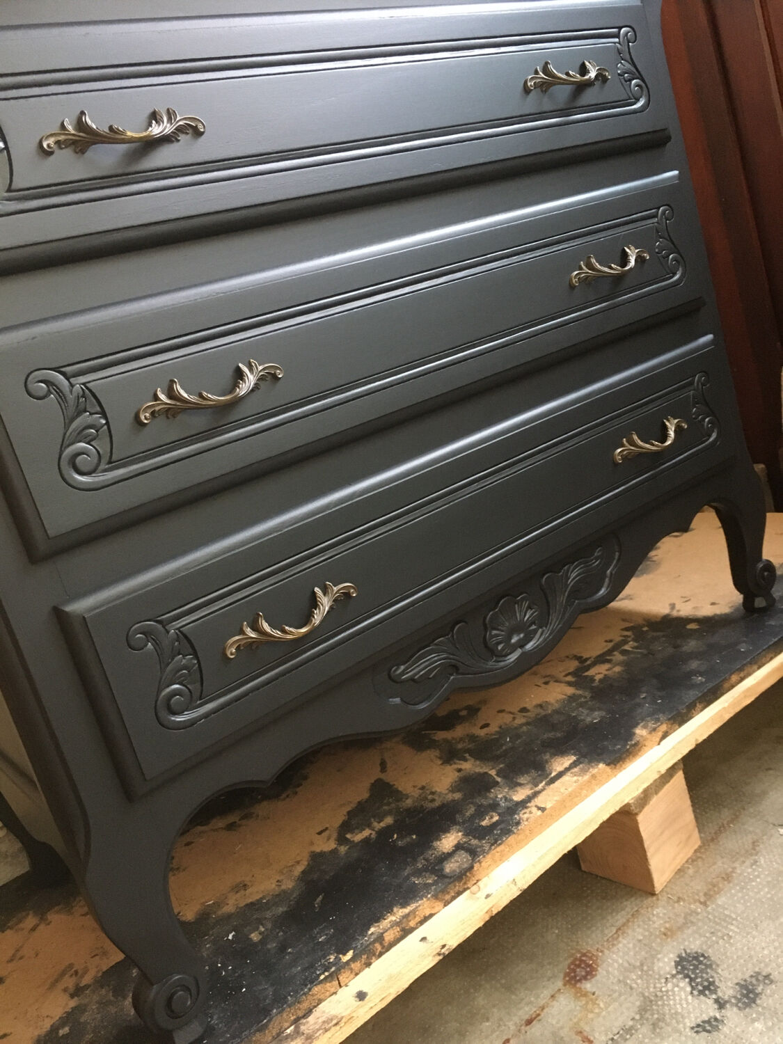 Black vintage chest of drawers
