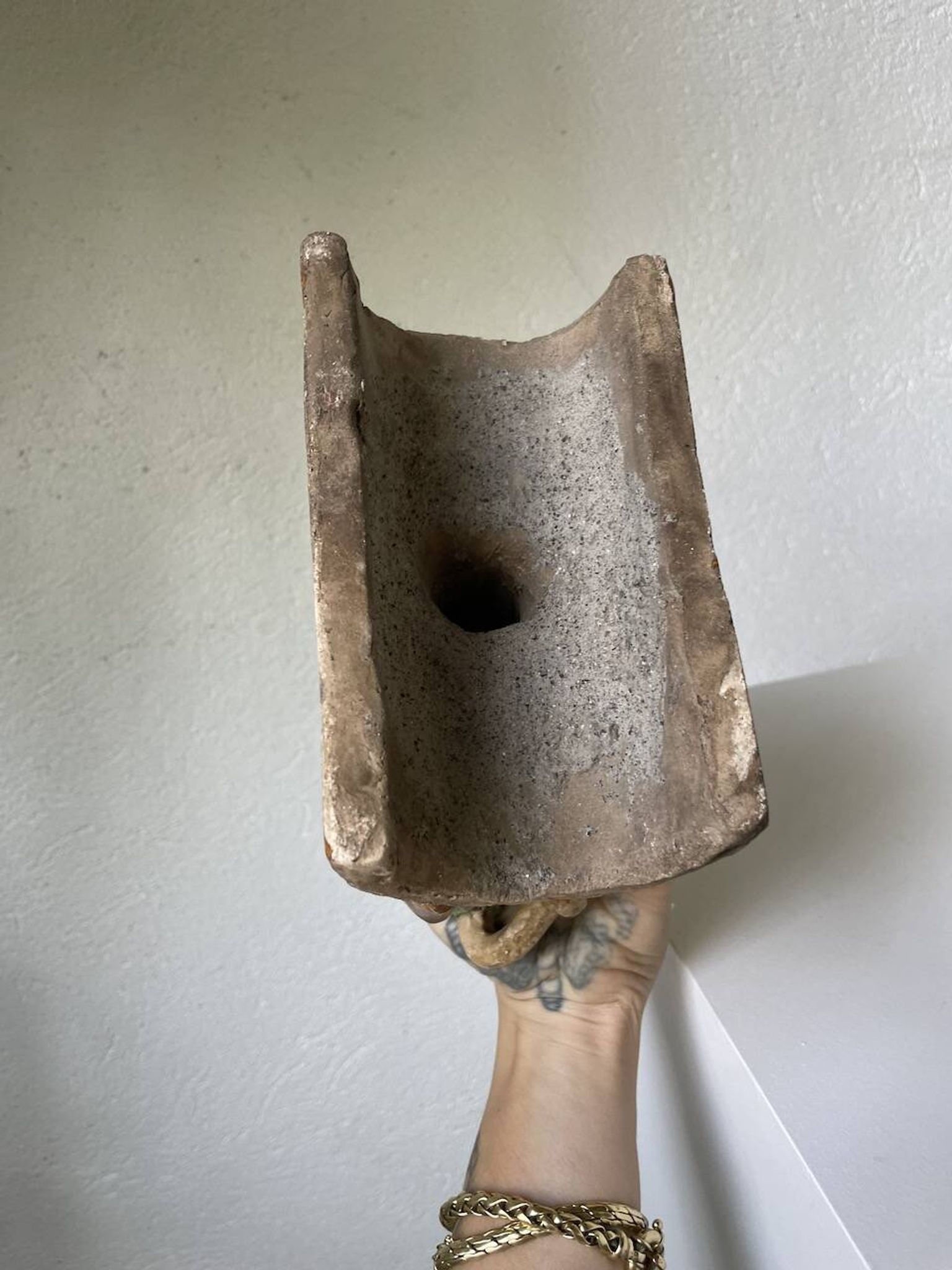 Tuile faitière équestre terre cuite époque Ming