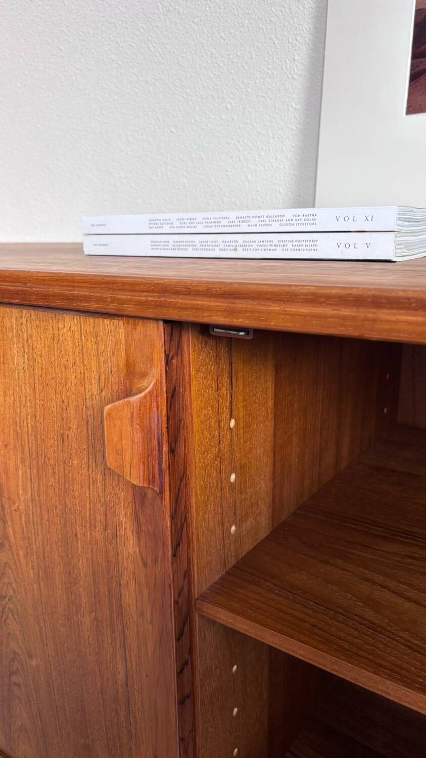 Buffet Henry Rosengren Hansen en palissandre, milieu du siècle