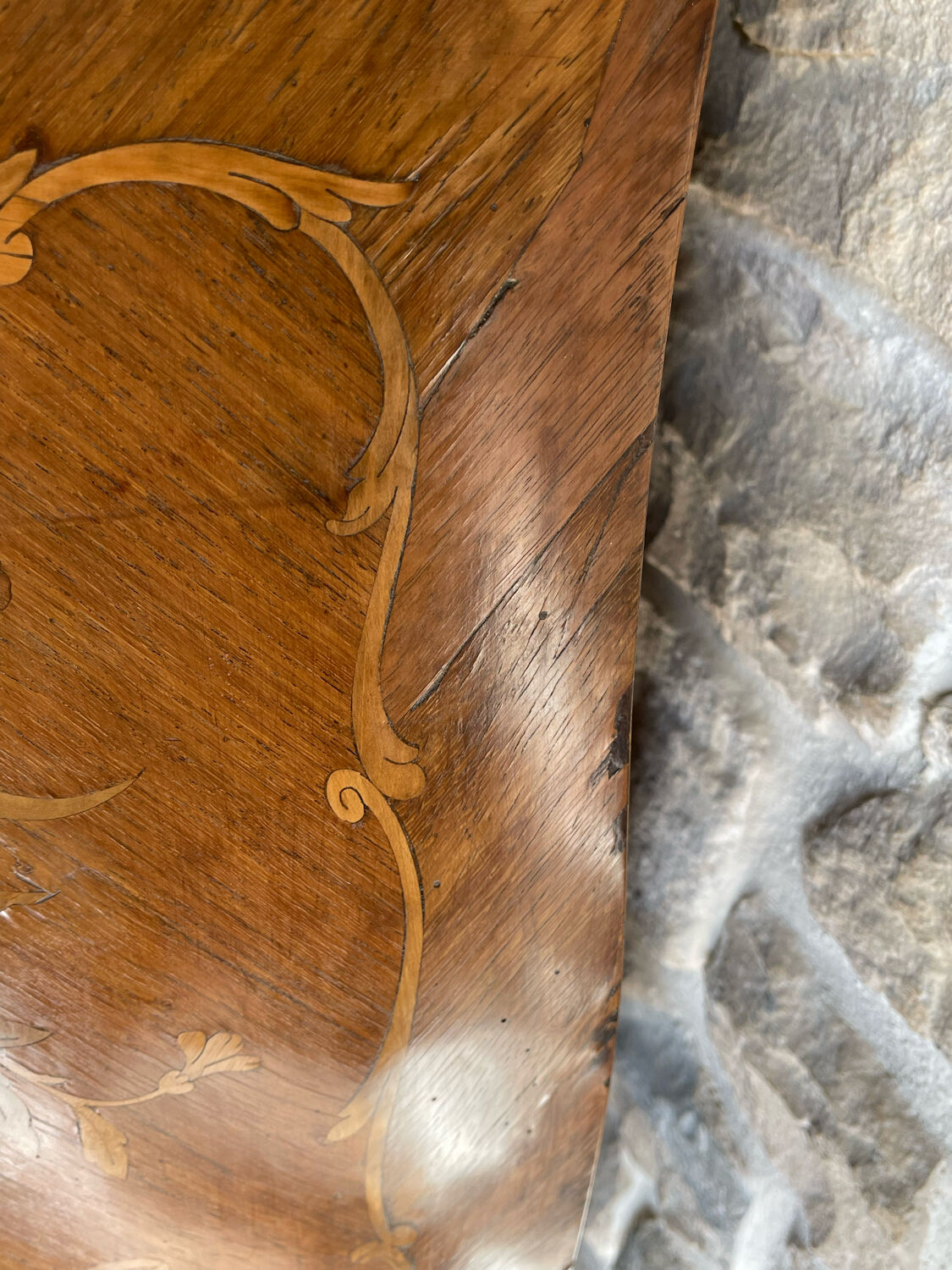 Chest of drawers in marquetry nineteenth