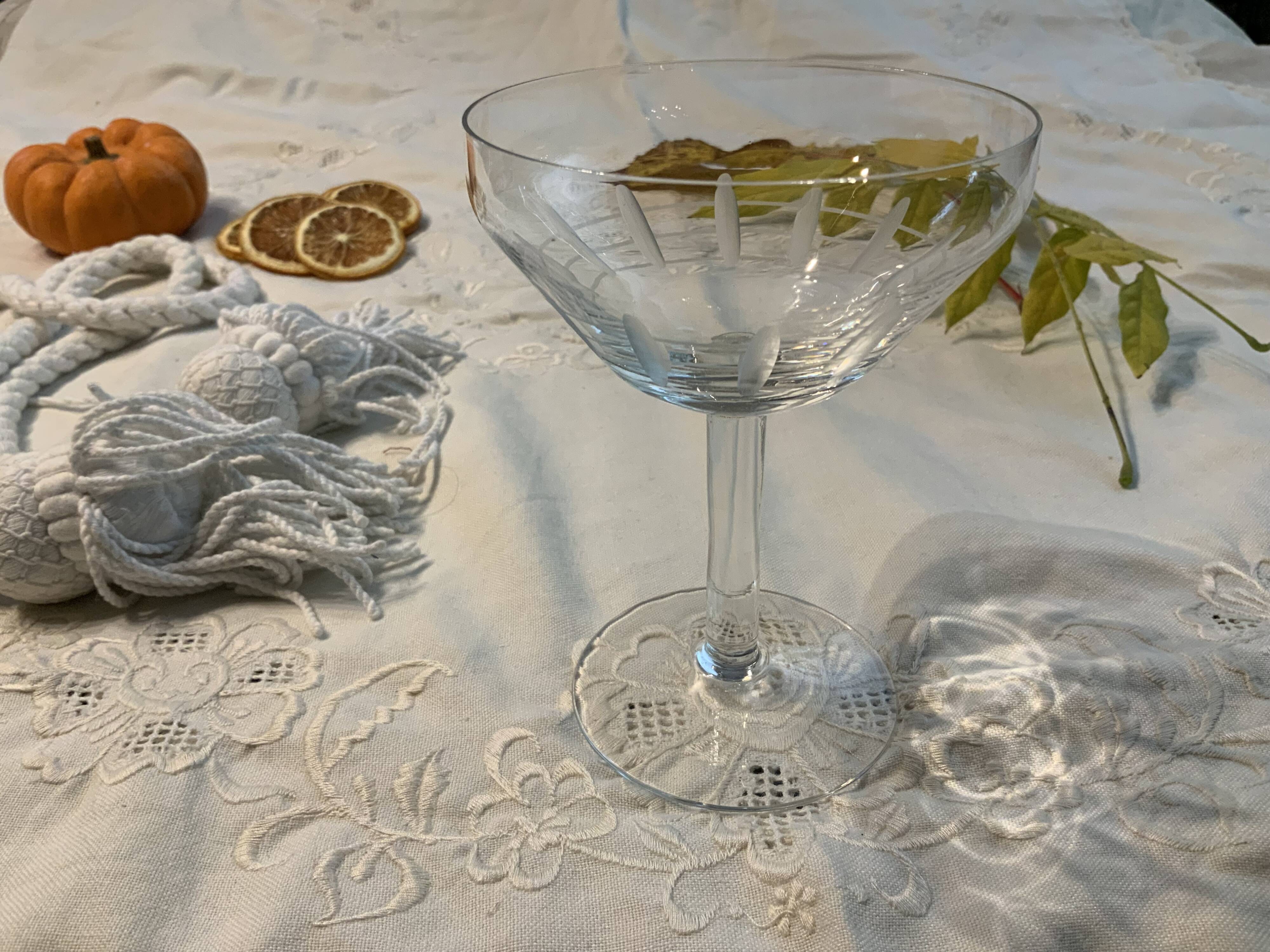 Set of 6 or 12 engraved crystal champagne glasses