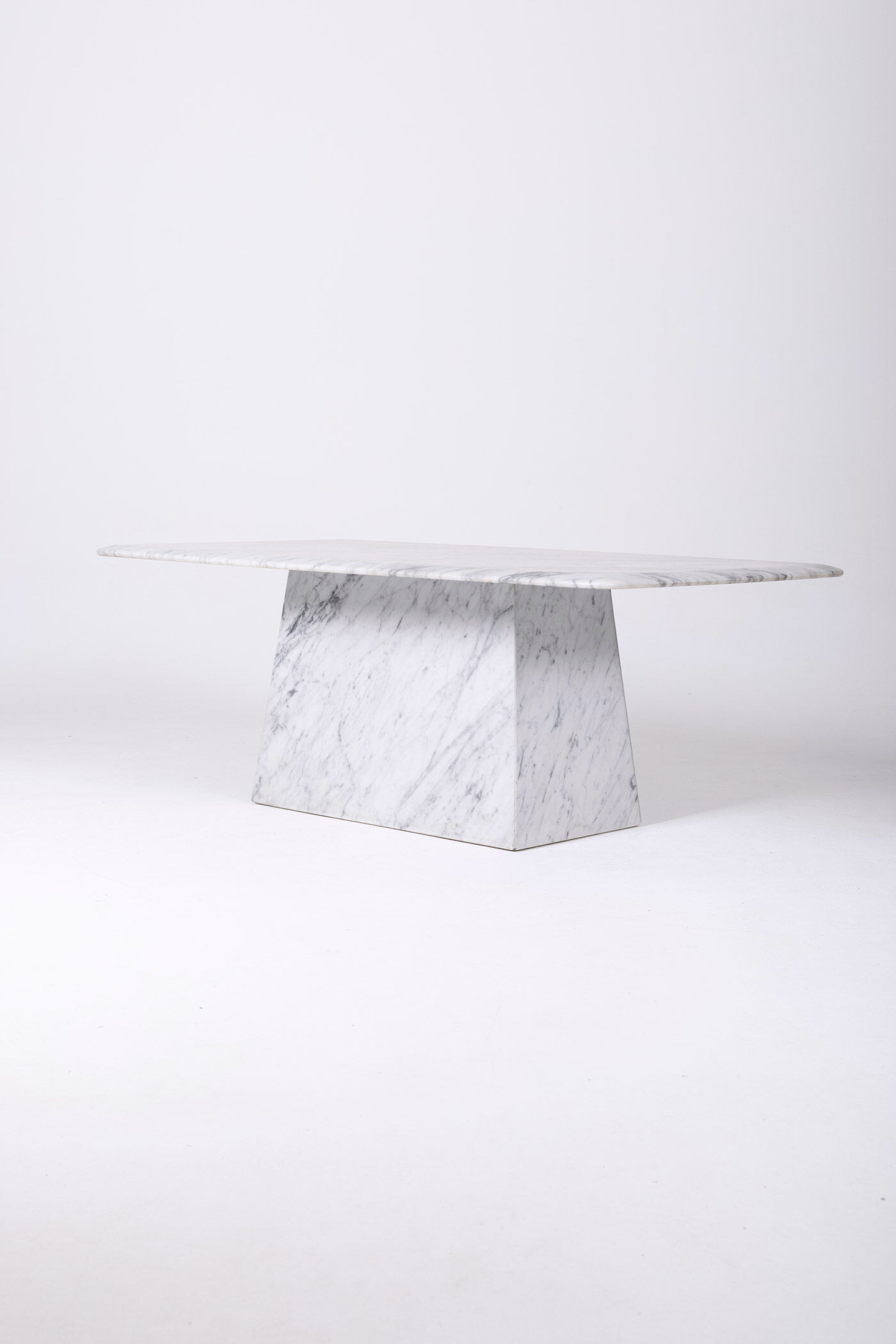 Rectangular marble coffee table