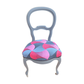 Louis Philippe quality wooden medallion chair with castors on the front
