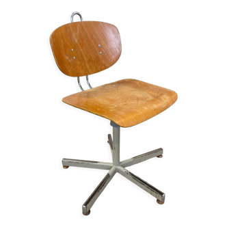 Swivel and adjustable workshop chair, 70s, Netherlands