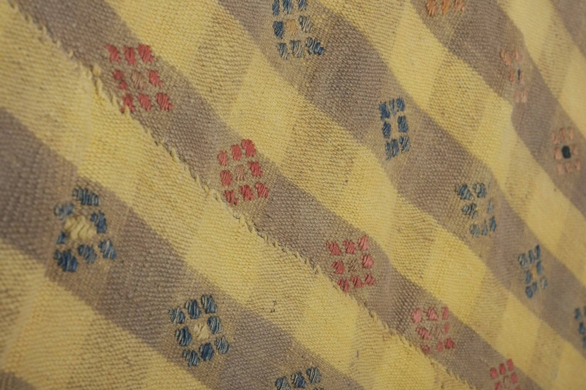 Vintage Turkish kilim handwoven 214x262 cm