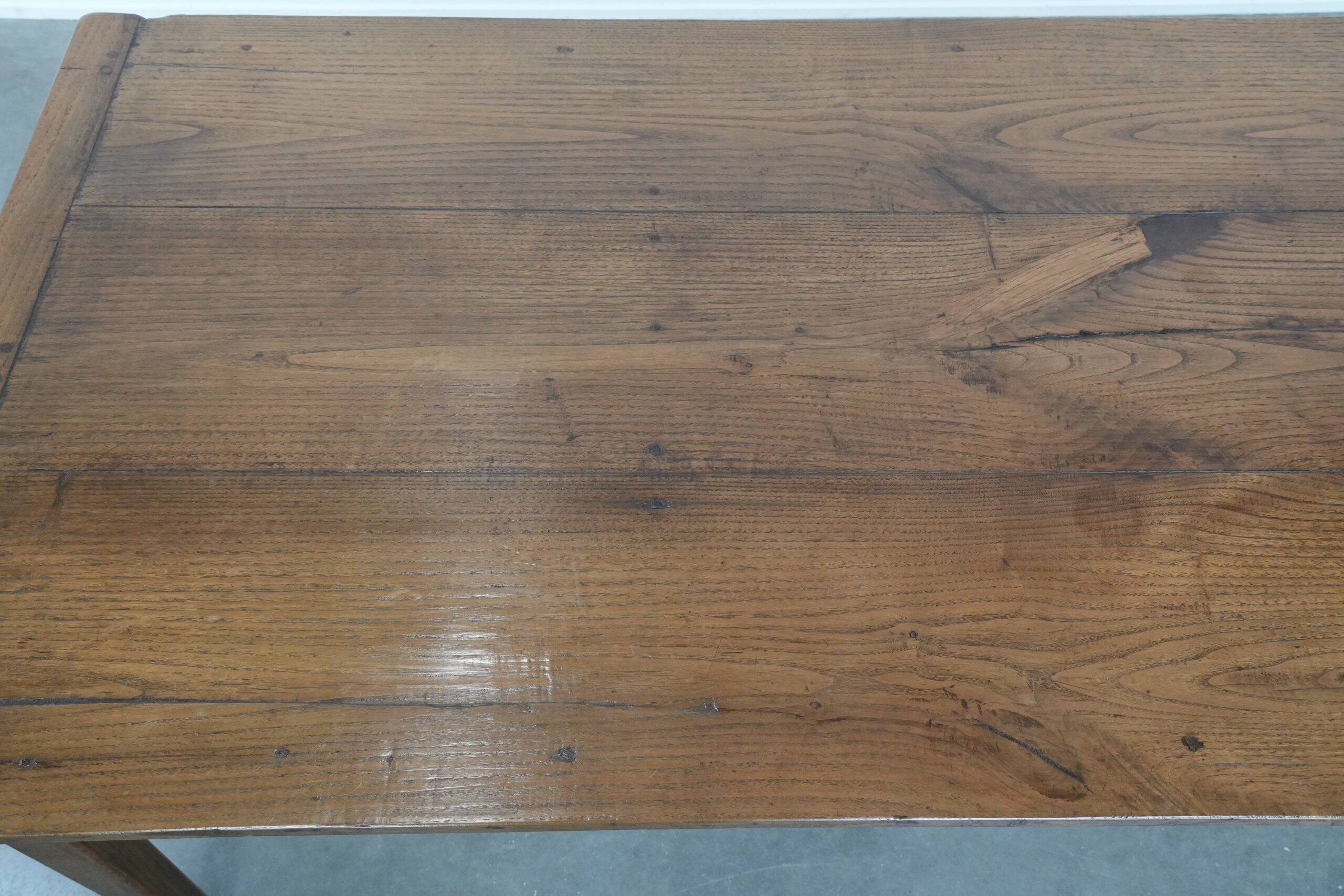 Antique French oak dining table for 6 to 8 people with three drawers