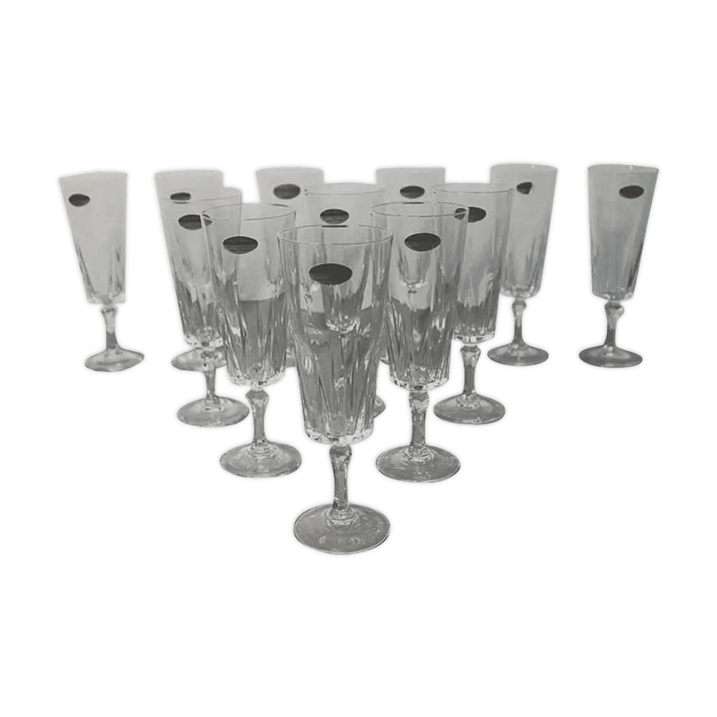 Set of 12 champagne flutes, “Versailles” model, Cristal d'Arques, 70's.
