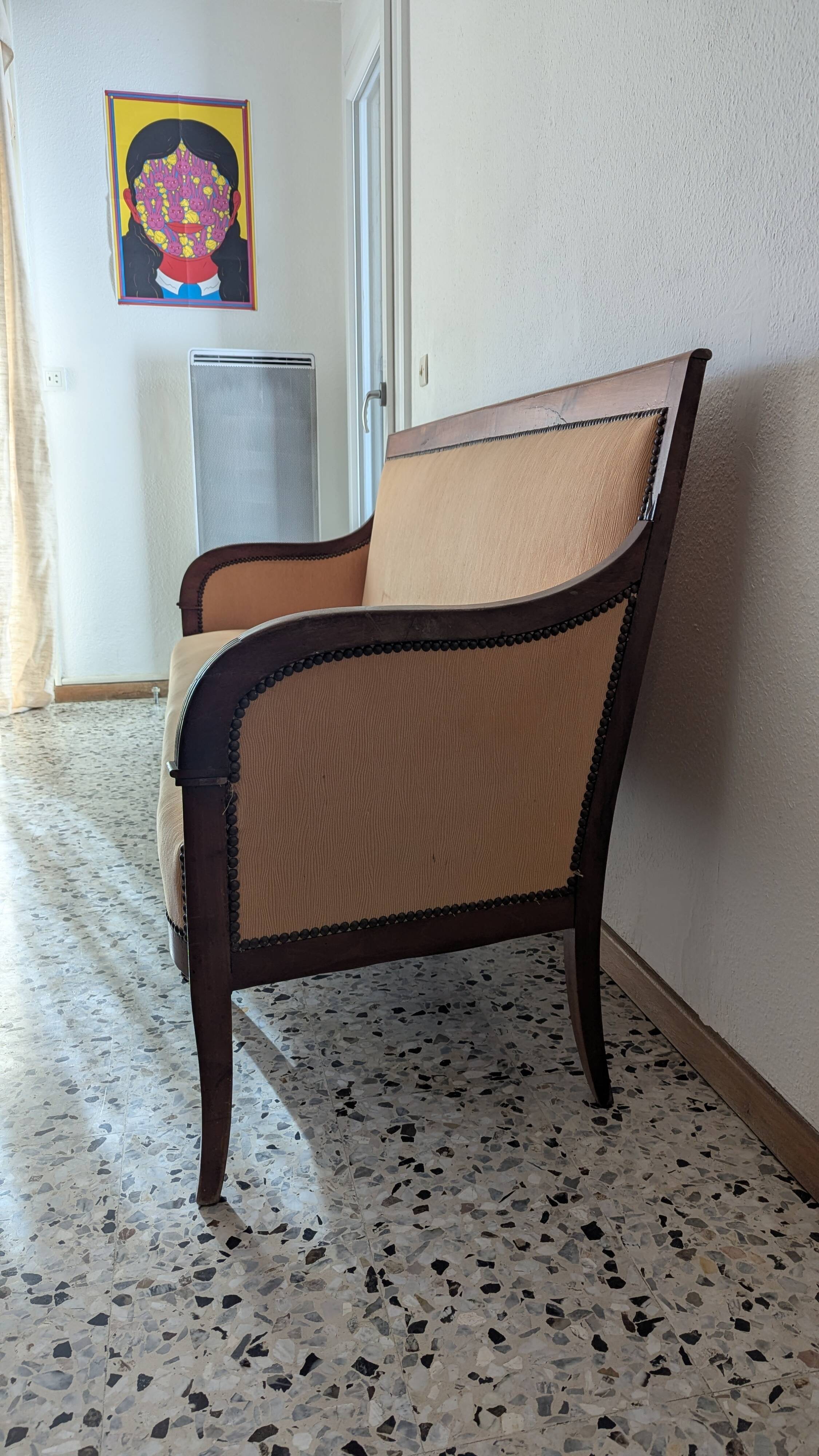 Three-seater banquette restaurant