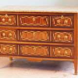 Mahogany and walnut chest of drawers