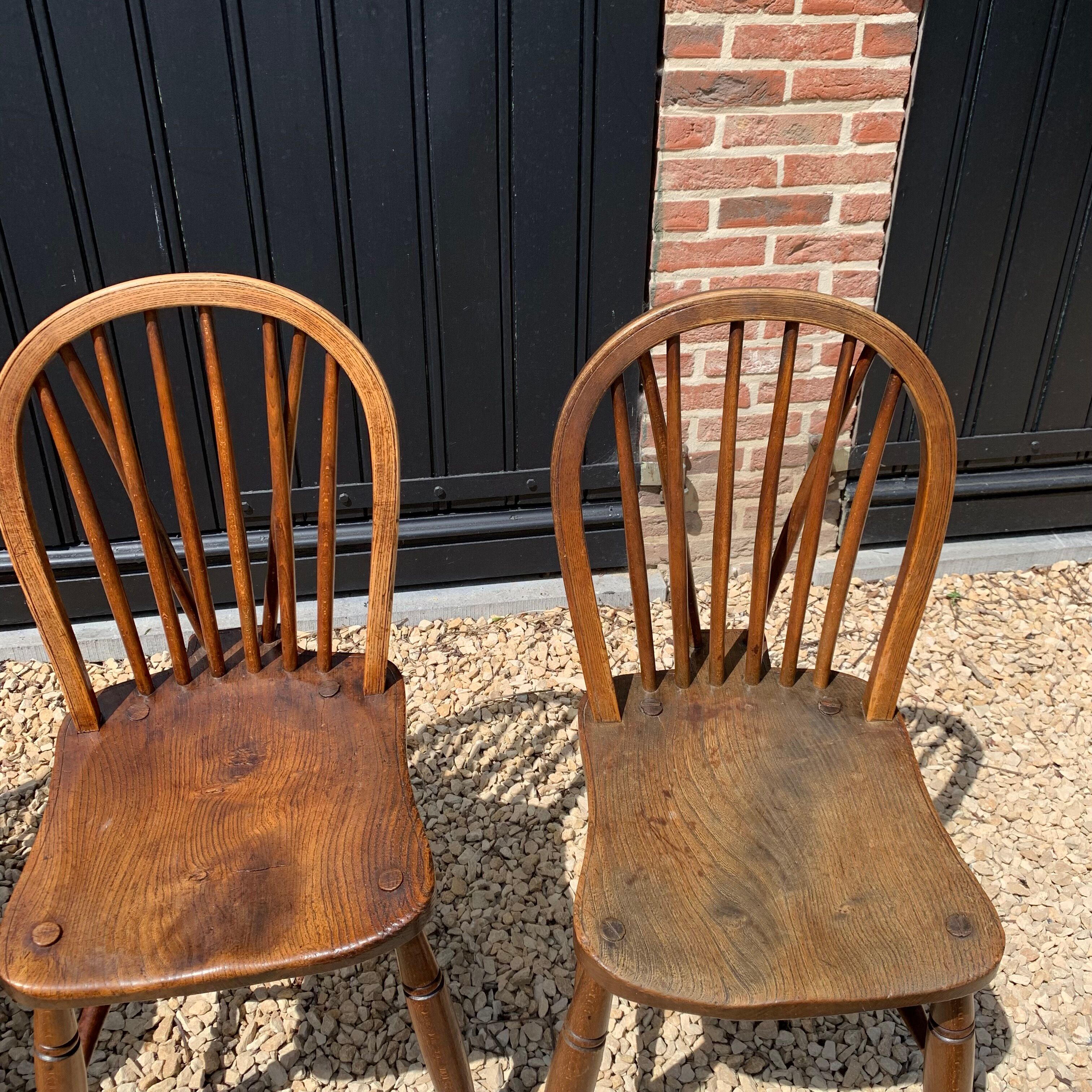 Set of 4 Windsor Sack-back chairs