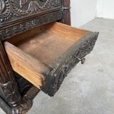 Commode XIXème pin noirci sculpté