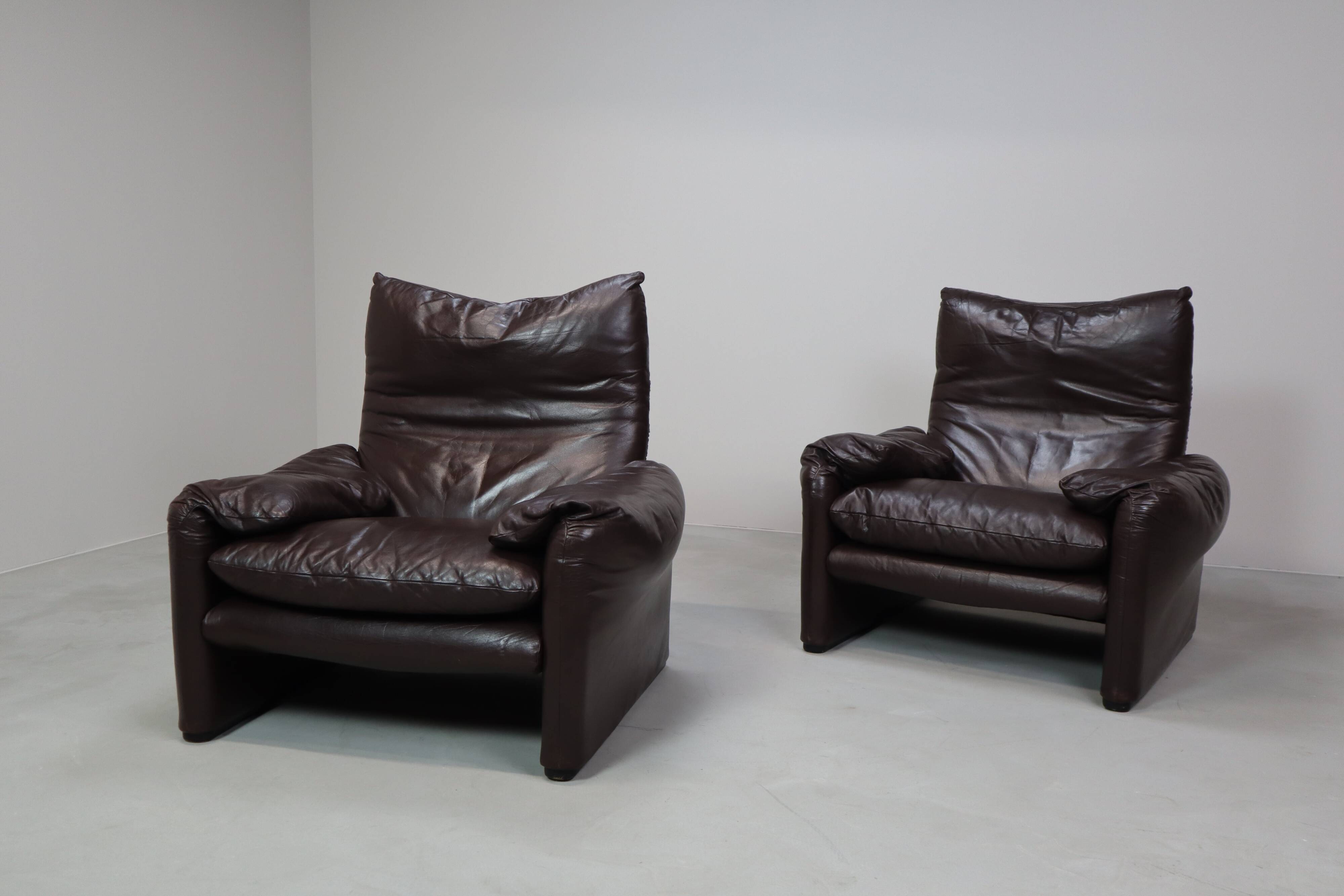 Pair of Maralunga leather armchairs by Vico Magistretti for Cassina, 1974