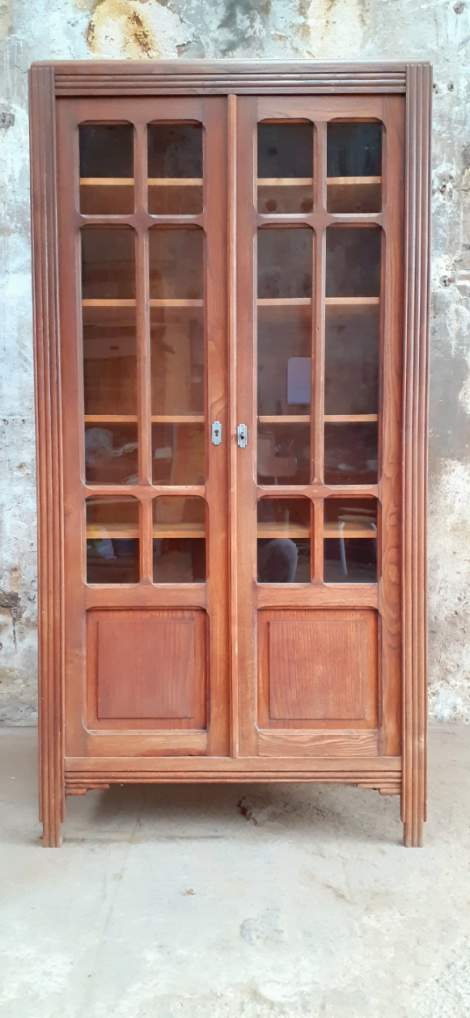 Armoire parisienne vitrée