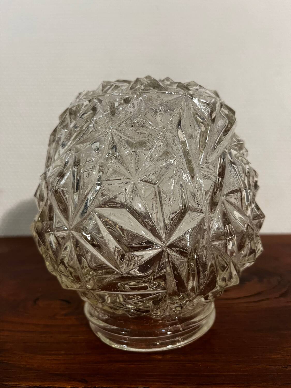 Chiseled glass pendant ceiling light