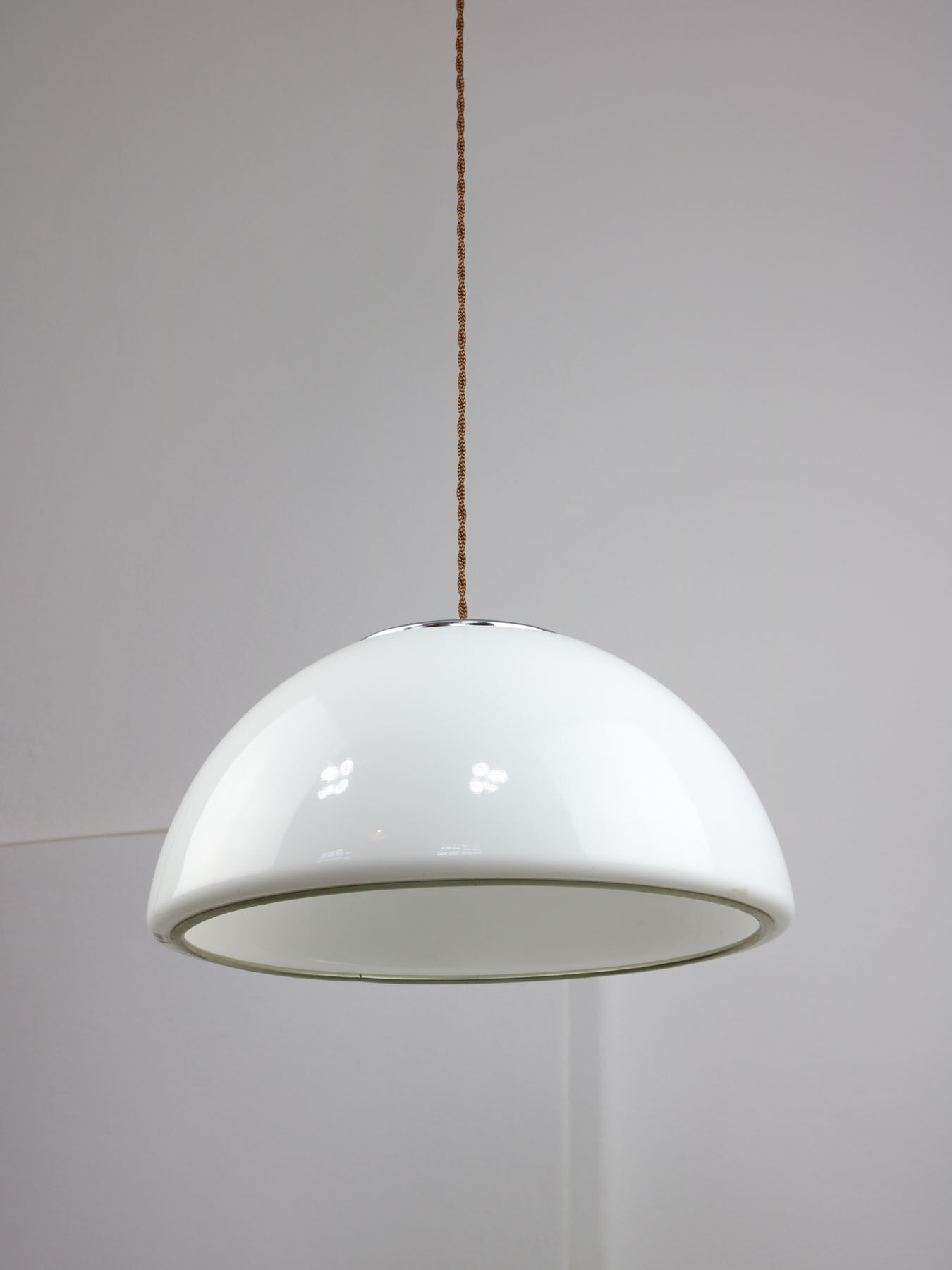 Mid-century Modern White Pendant Lamp from Guzzini, 1960s