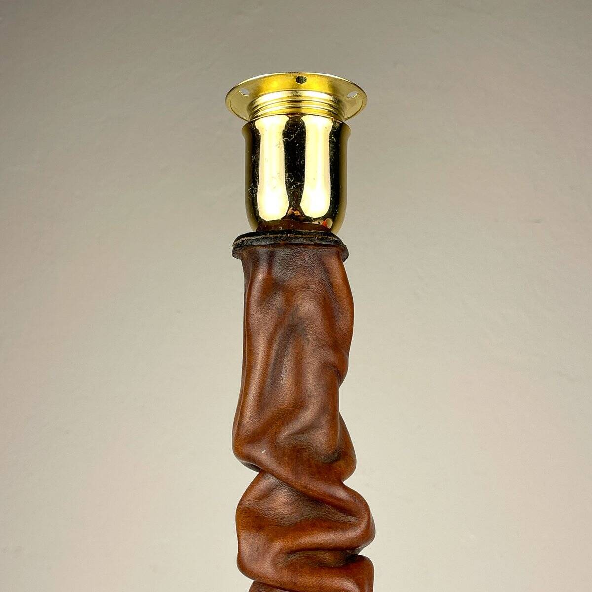 Lampe de table vintage en cuir italien, années 1950