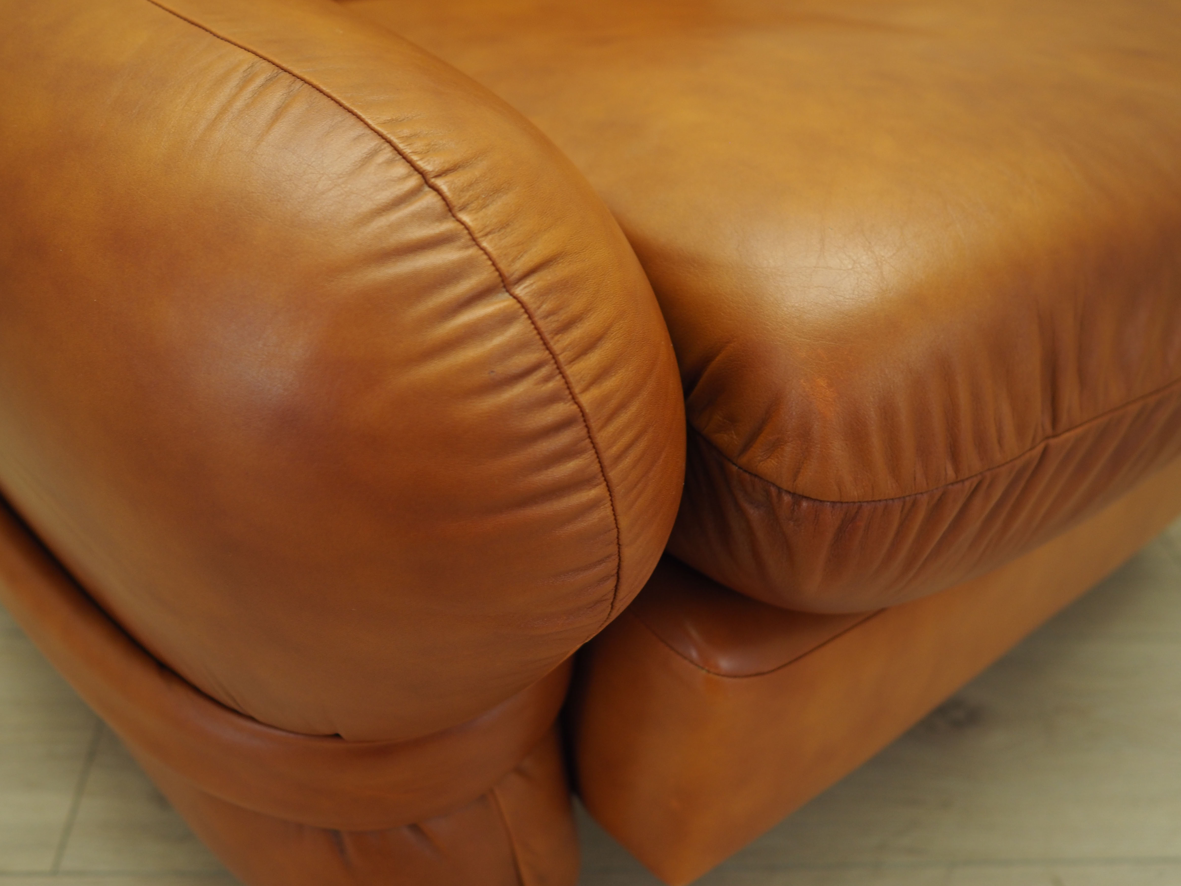Leather armchair, Italian design, 1970s, production: Italy
