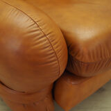 Leather armchair, Italian design, 1970s, production: Italy