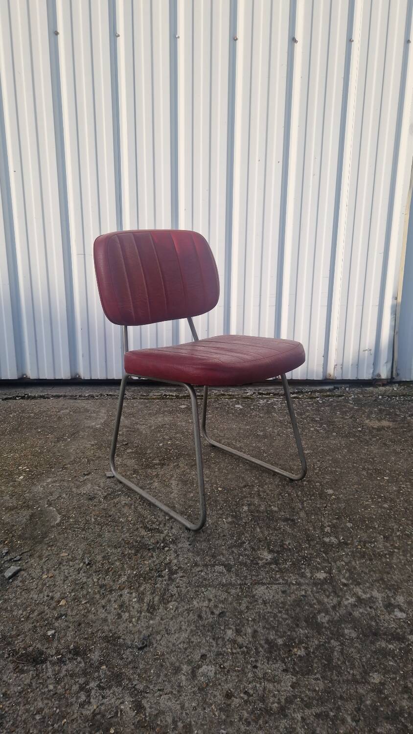 Set of 10 vintage US chairs
