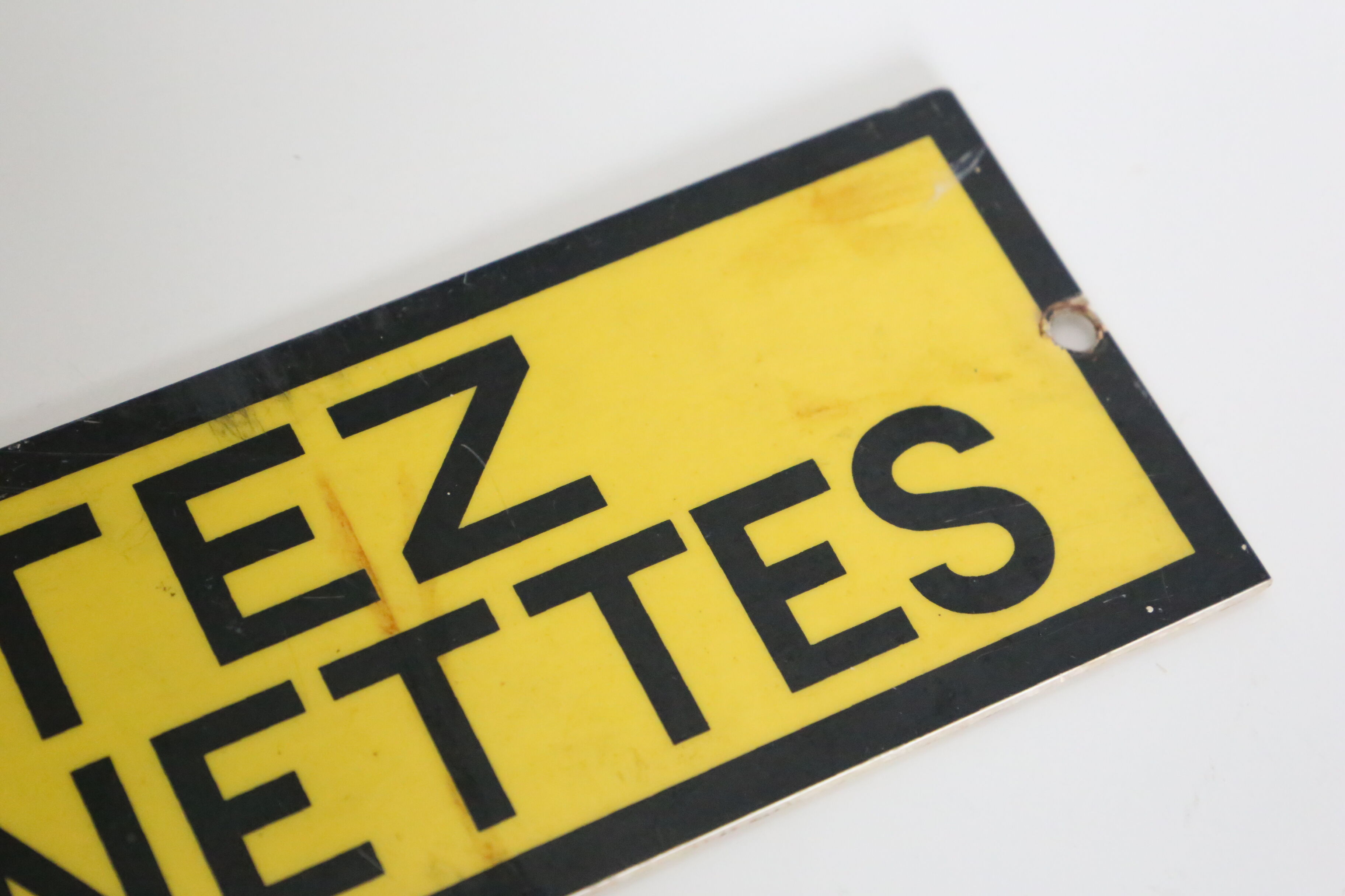 Warning industrial plate "put your glasses"