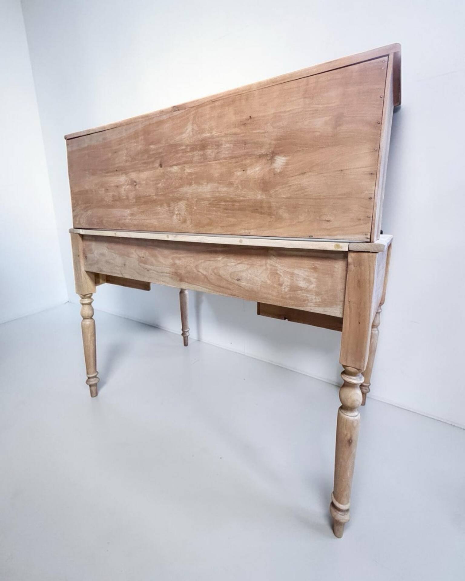 Louis XVI style graduated desk in solid cherry wood, renovated.