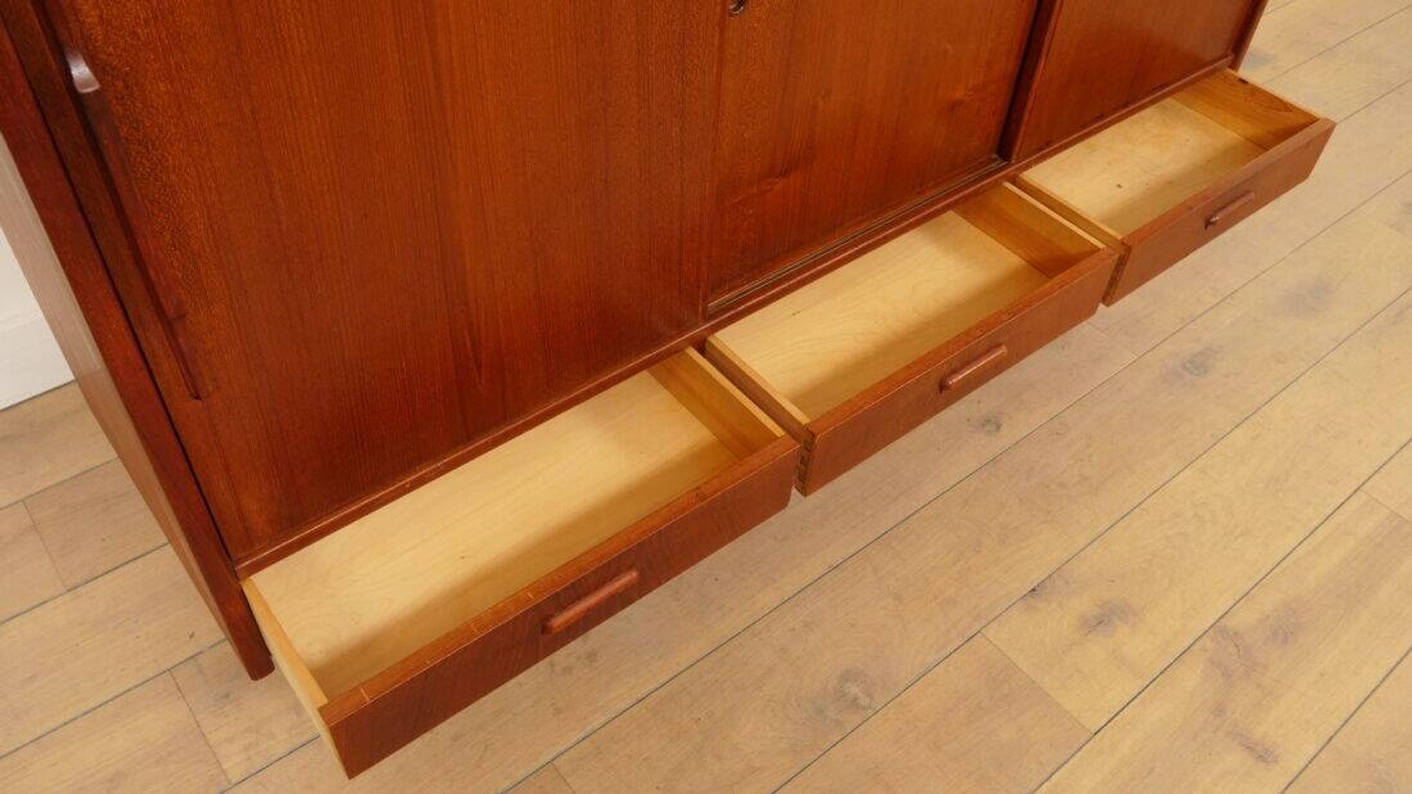 Vintage highboard | Wall cabinet | Teak | 154 cm