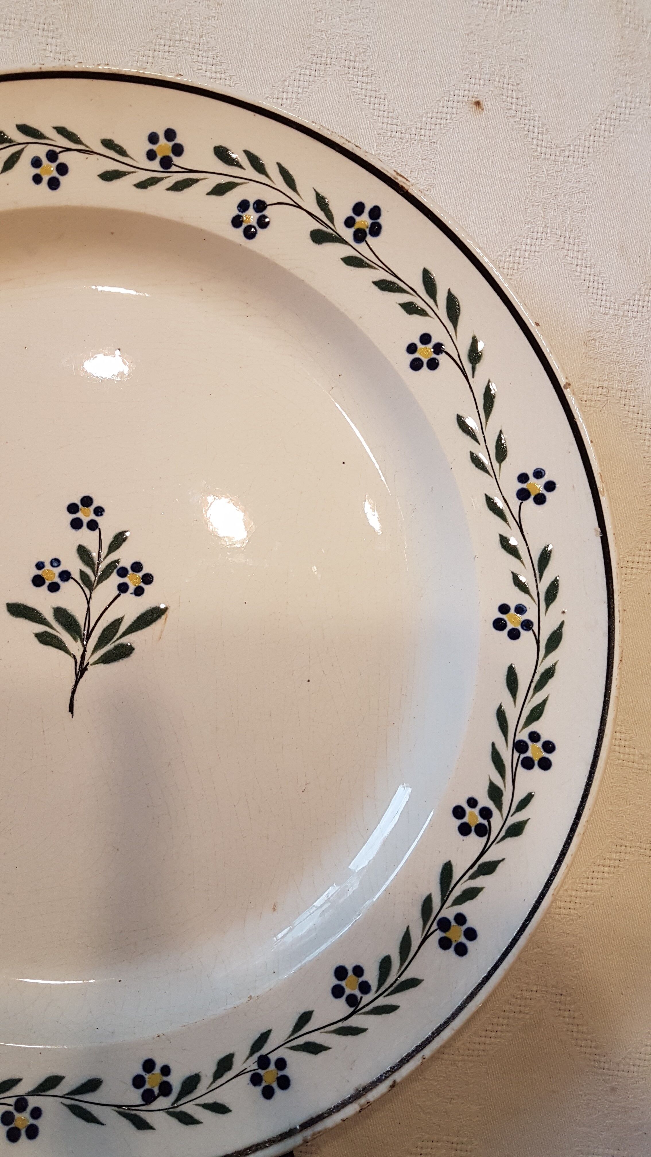 Plate decoration wreath