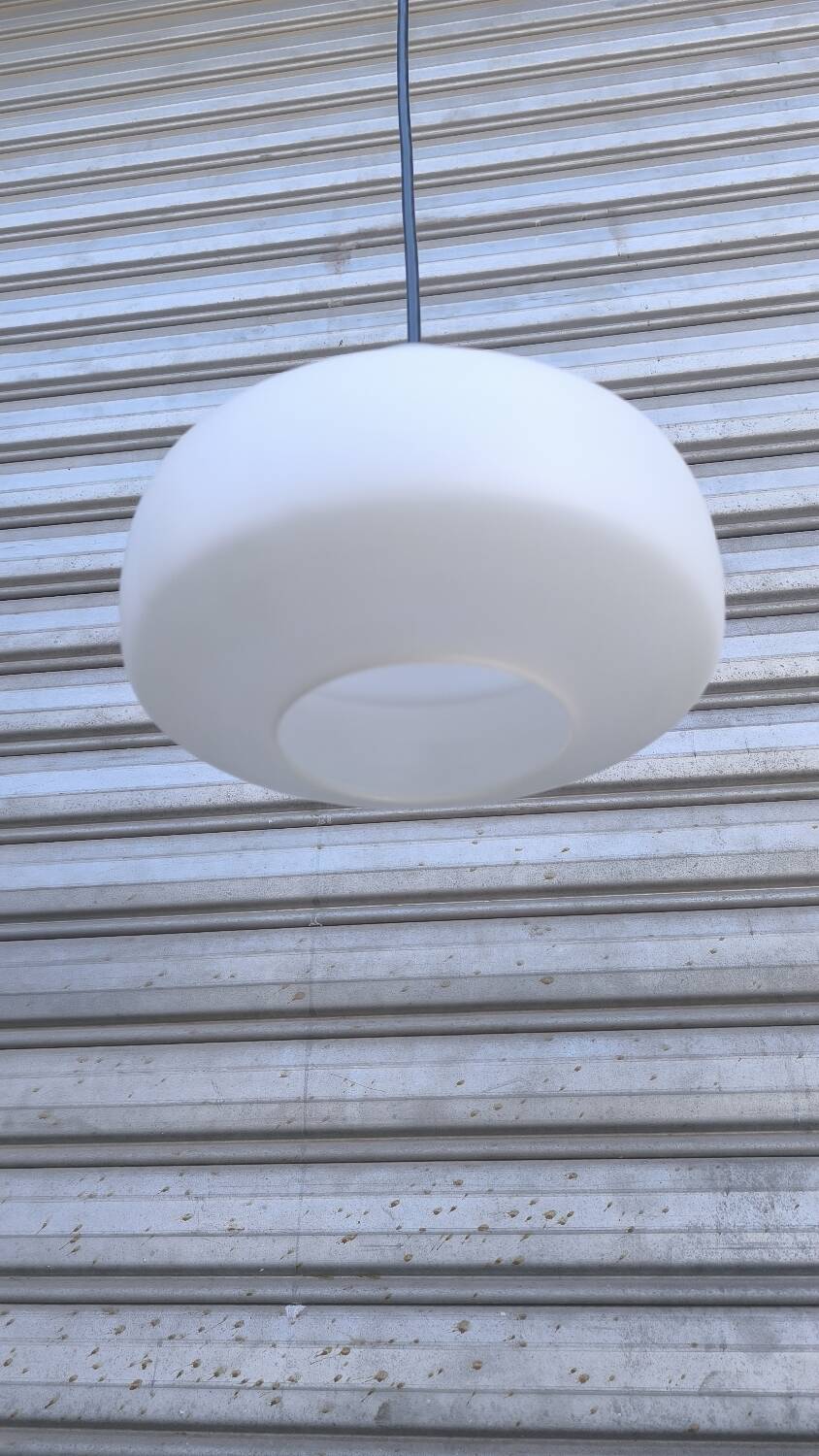 Suspension scandinave en verre opalin blanc