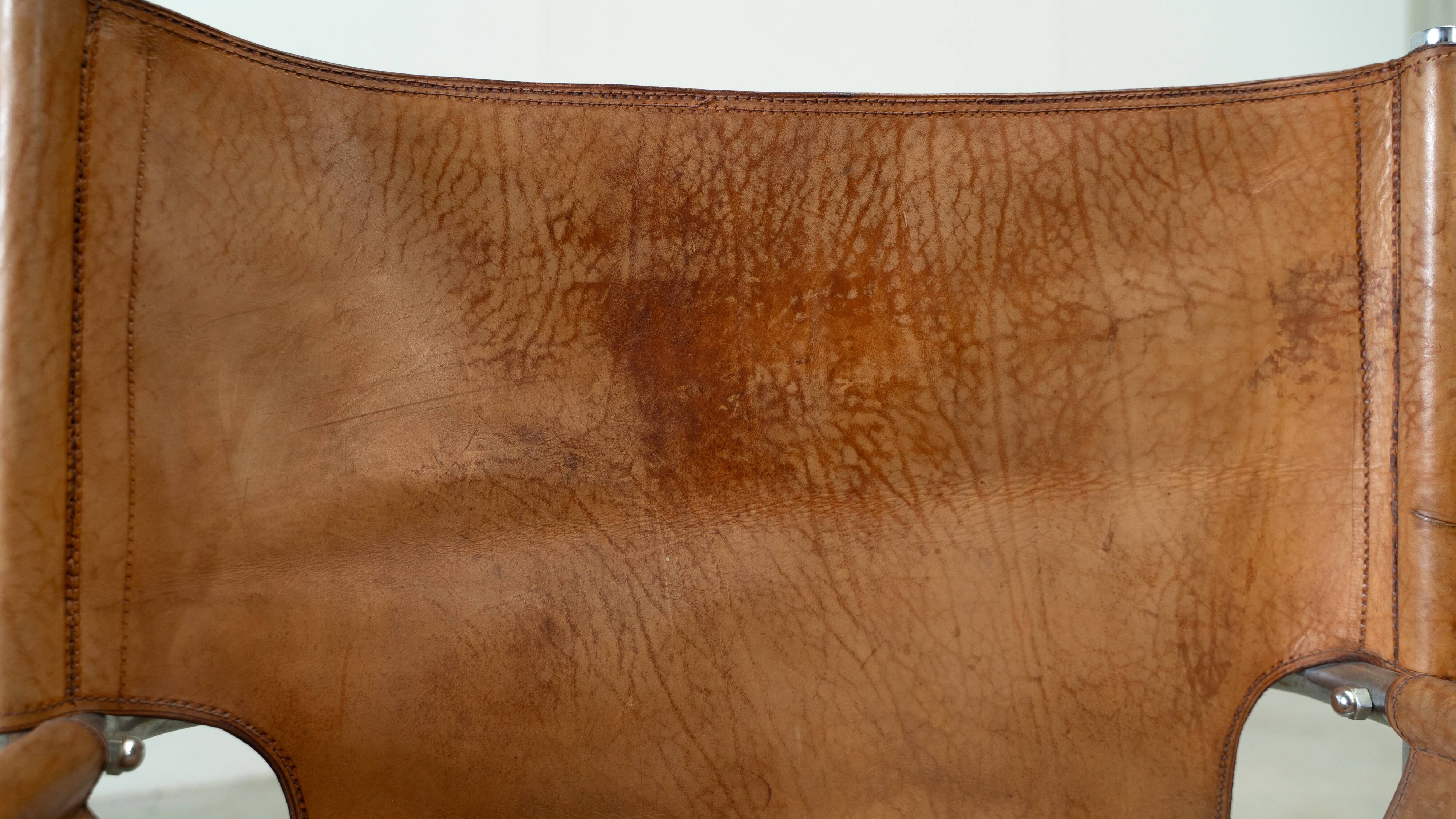 Fauteuil simple en cuir italien